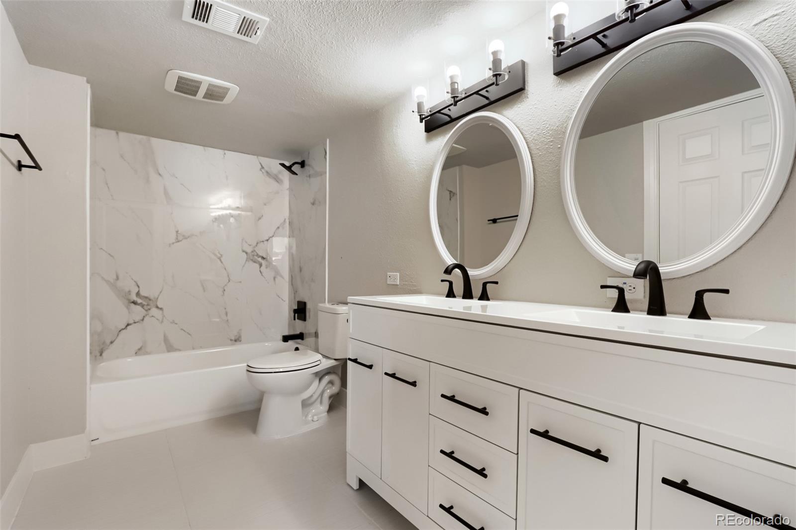MLS Image #12 for 3800 s quintero circle,aurora, Colorado
