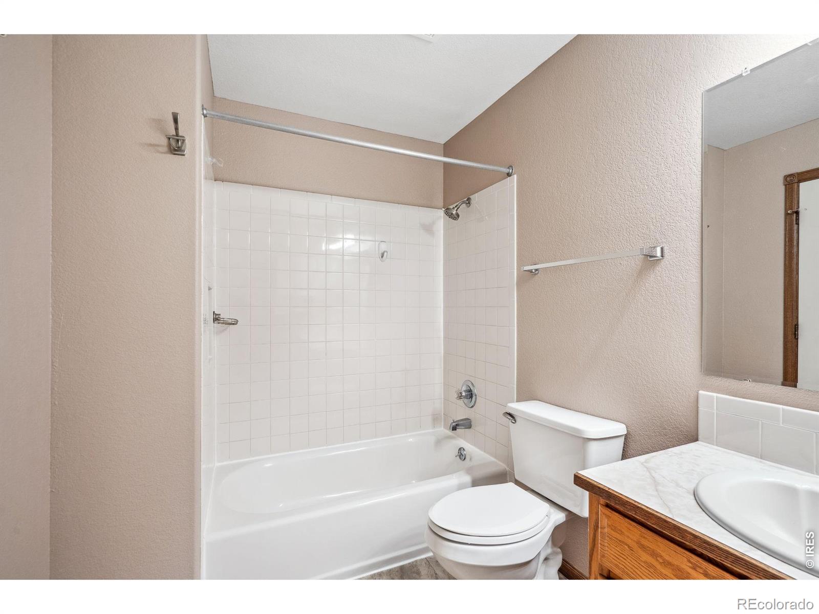 MLS Image #20 for 567  moose court,loveland, Colorado
