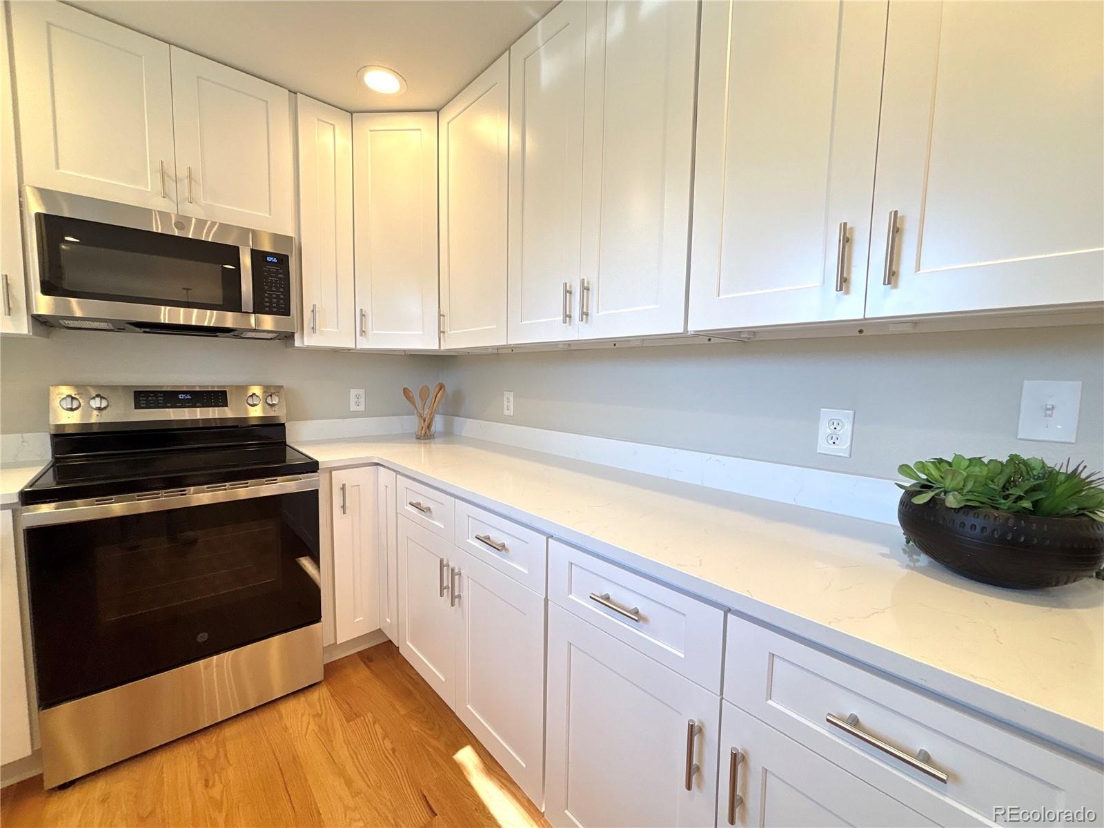 MLS Image #8 for 7038 w frost place,littleton, Colorado