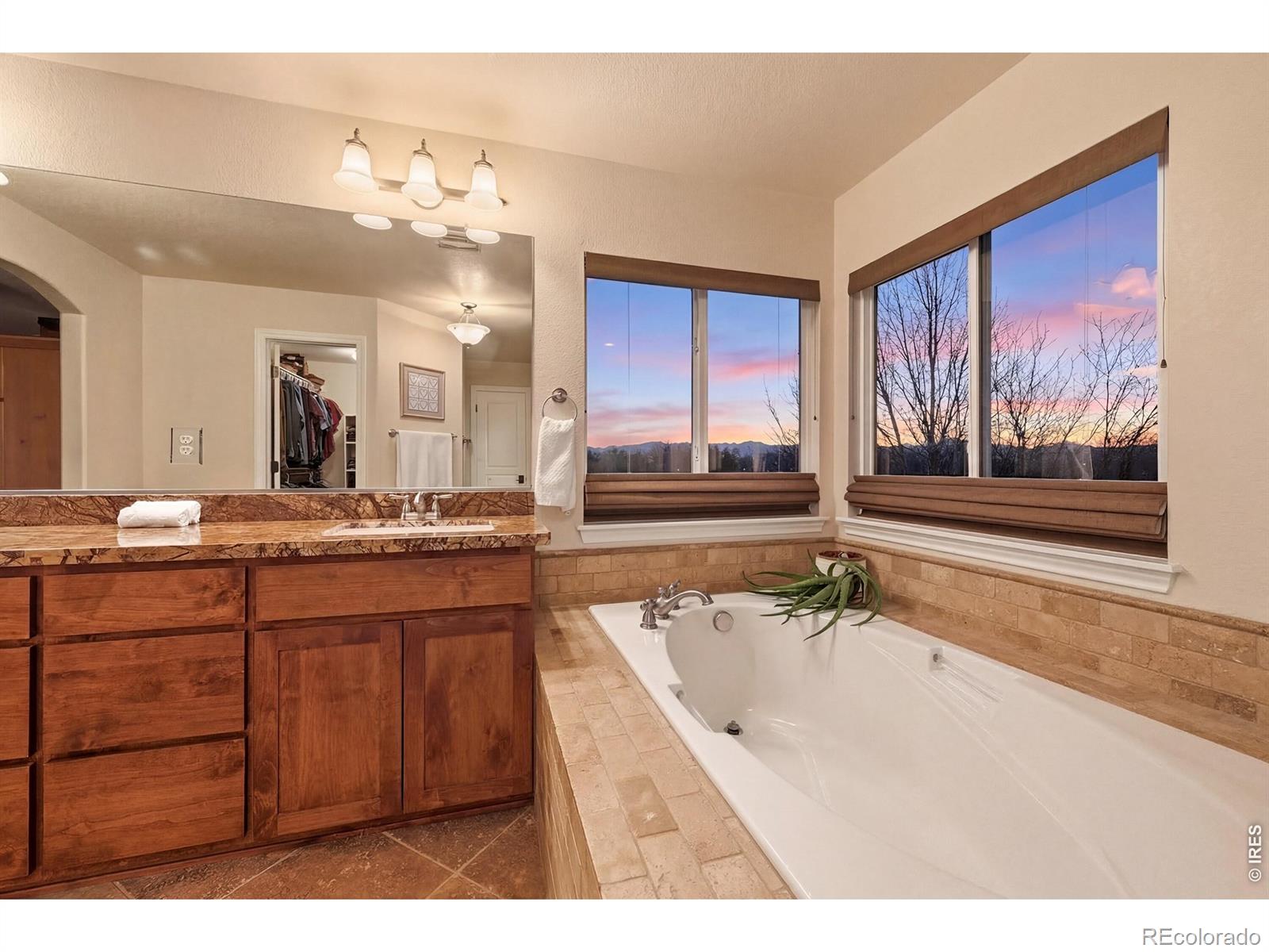 MLS Image #10 for 930  weston circle,erie, Colorado