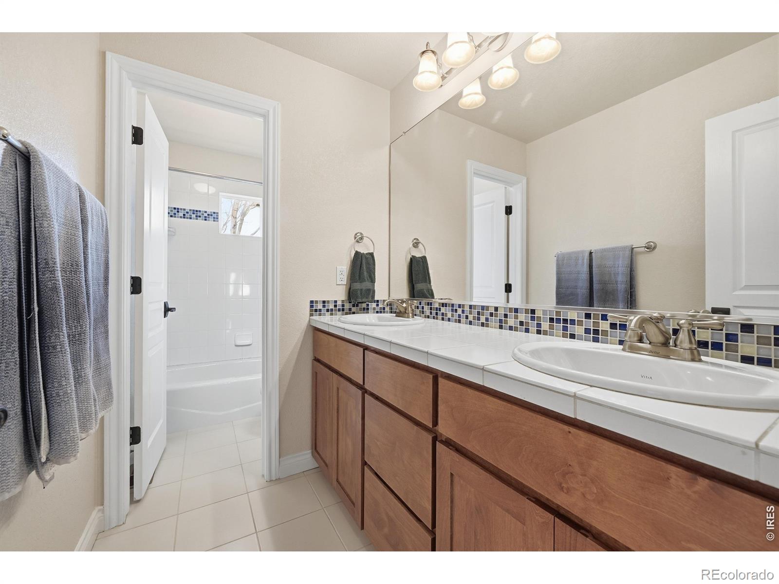 MLS Image #15 for 930  weston circle,erie, Colorado