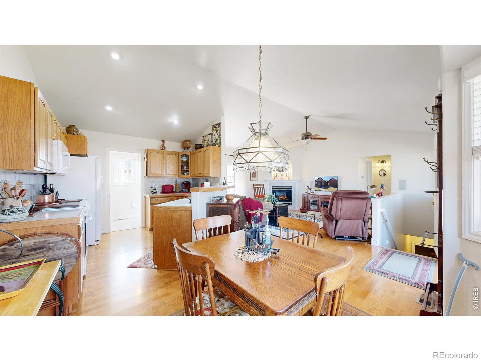 MLS Image #5 for 109 e michigan avenue,berthoud, Colorado
