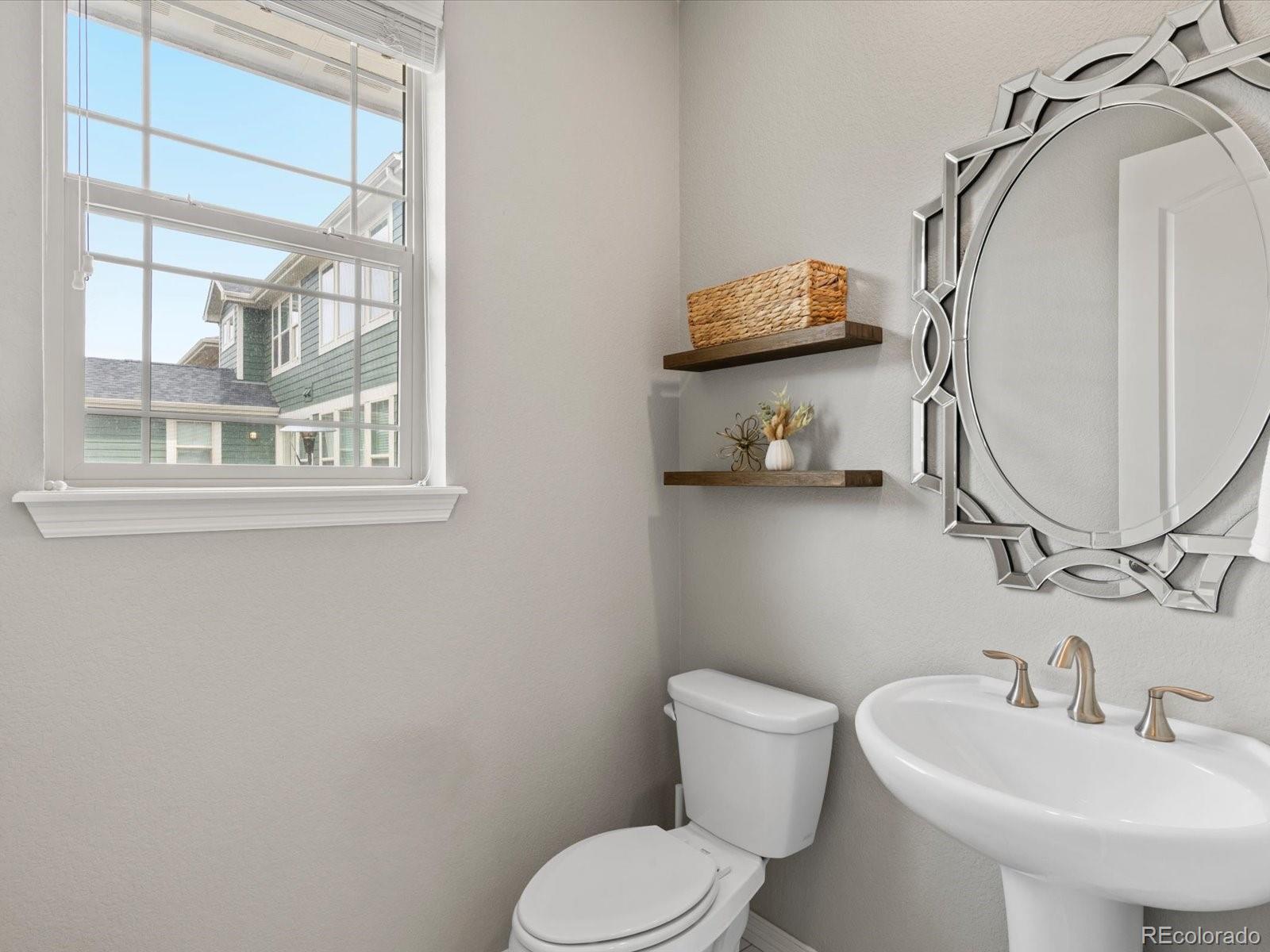 MLS Image #17 for 5223  chester street,denver, Colorado