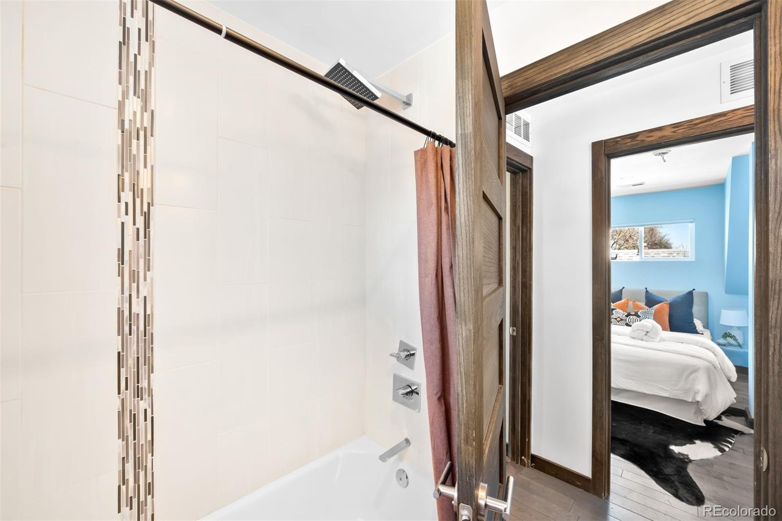 MLS Image #23 for 2798 s lincoln street,englewood, Colorado