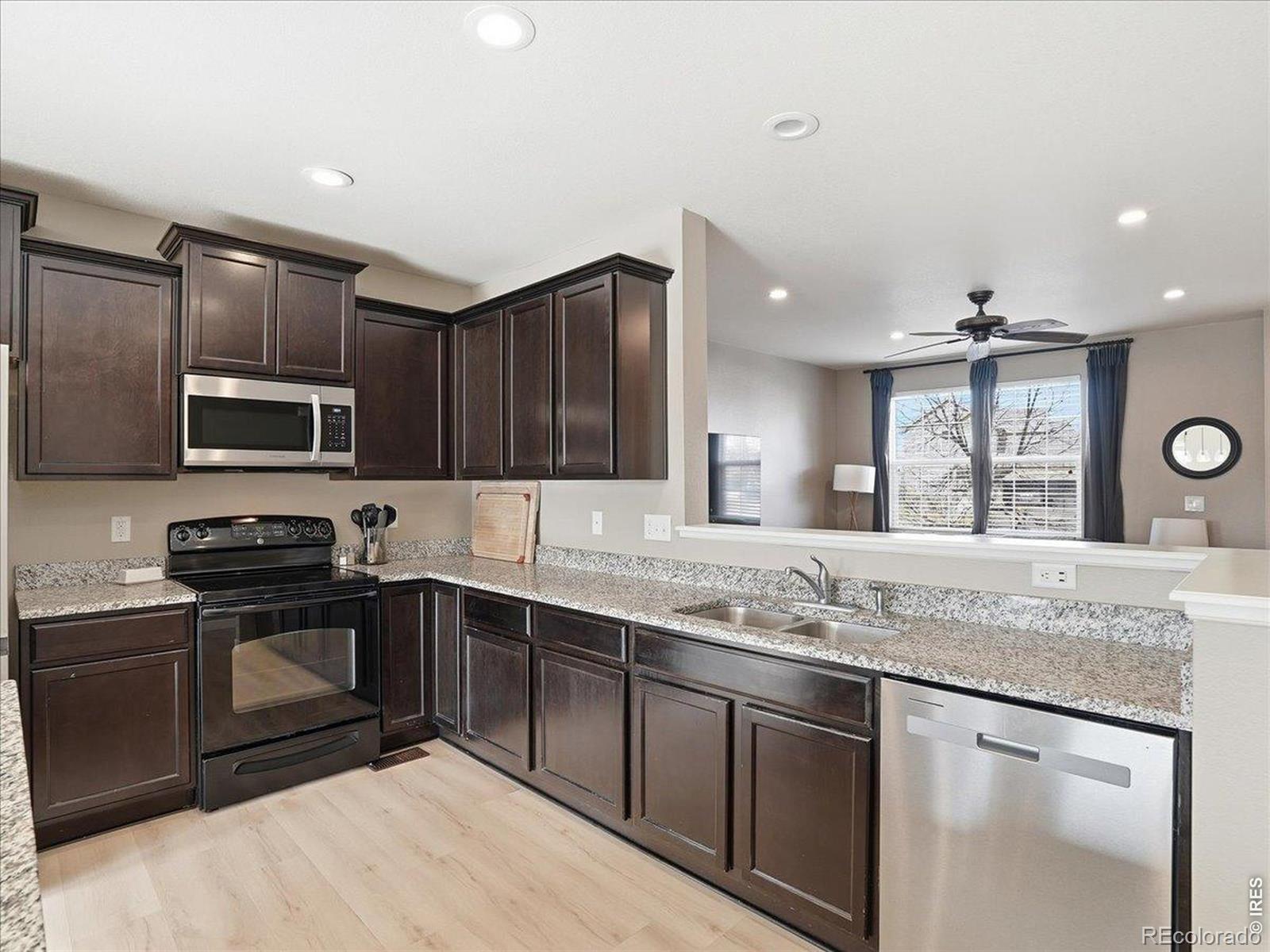 MLS Image #10 for 1565  basildon court,windsor, Colorado
