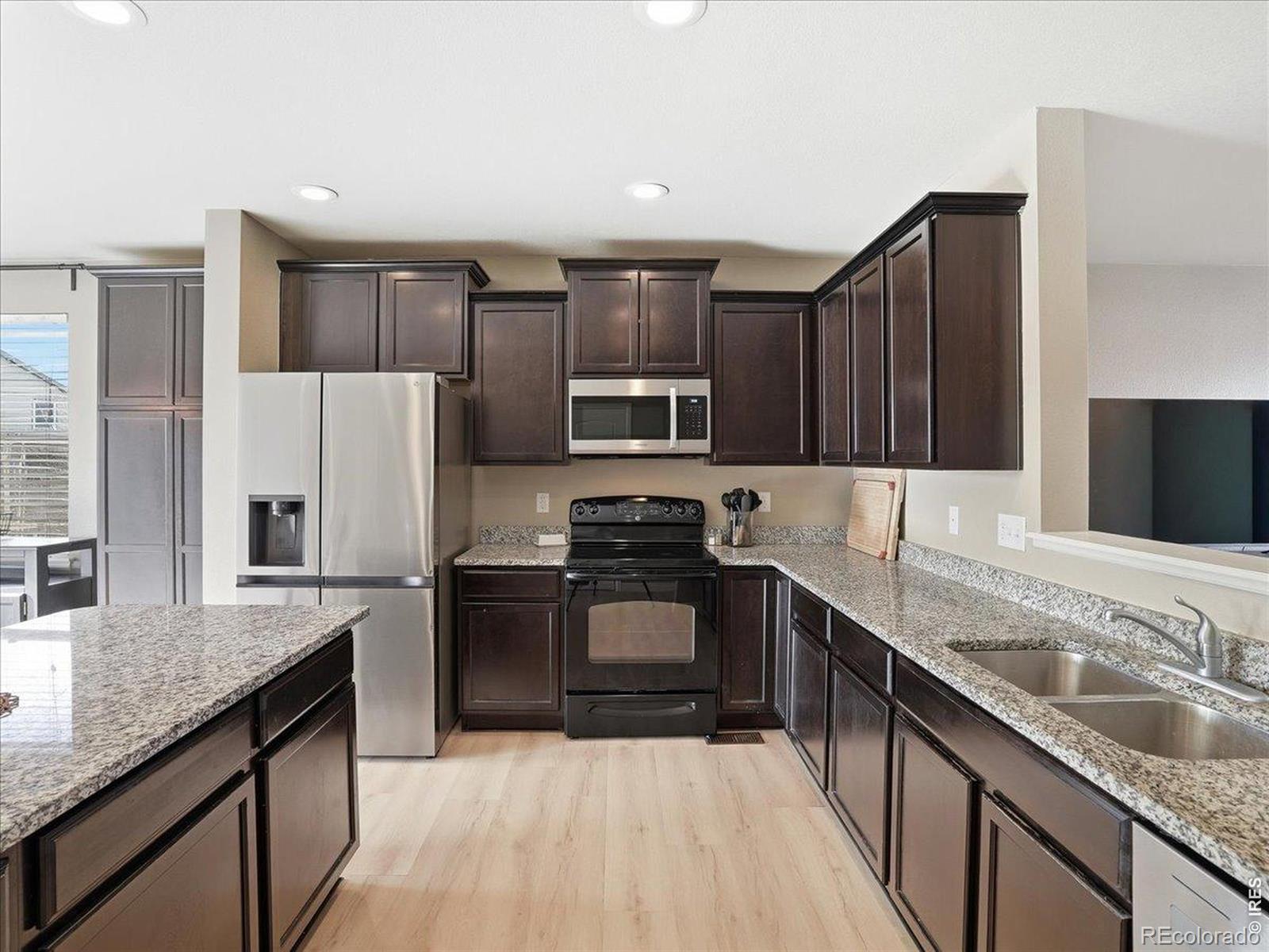 MLS Image #9 for 1565  basildon court,windsor, Colorado