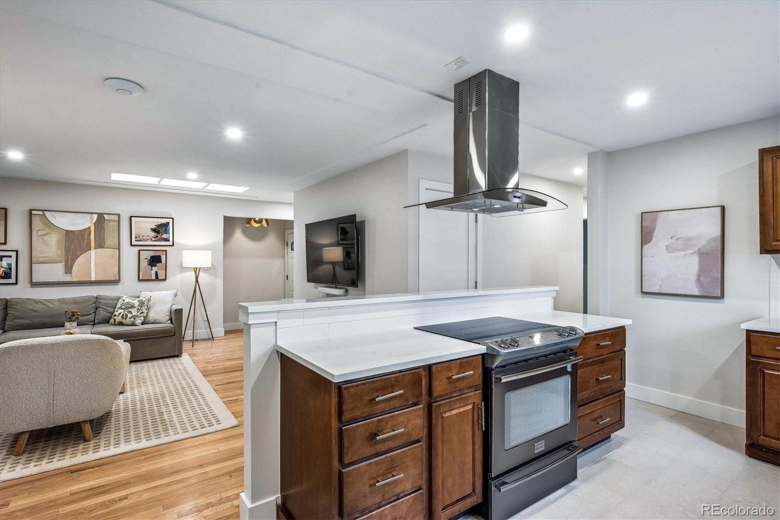 MLS Image #12 for 846 s jersey street,denver, Colorado