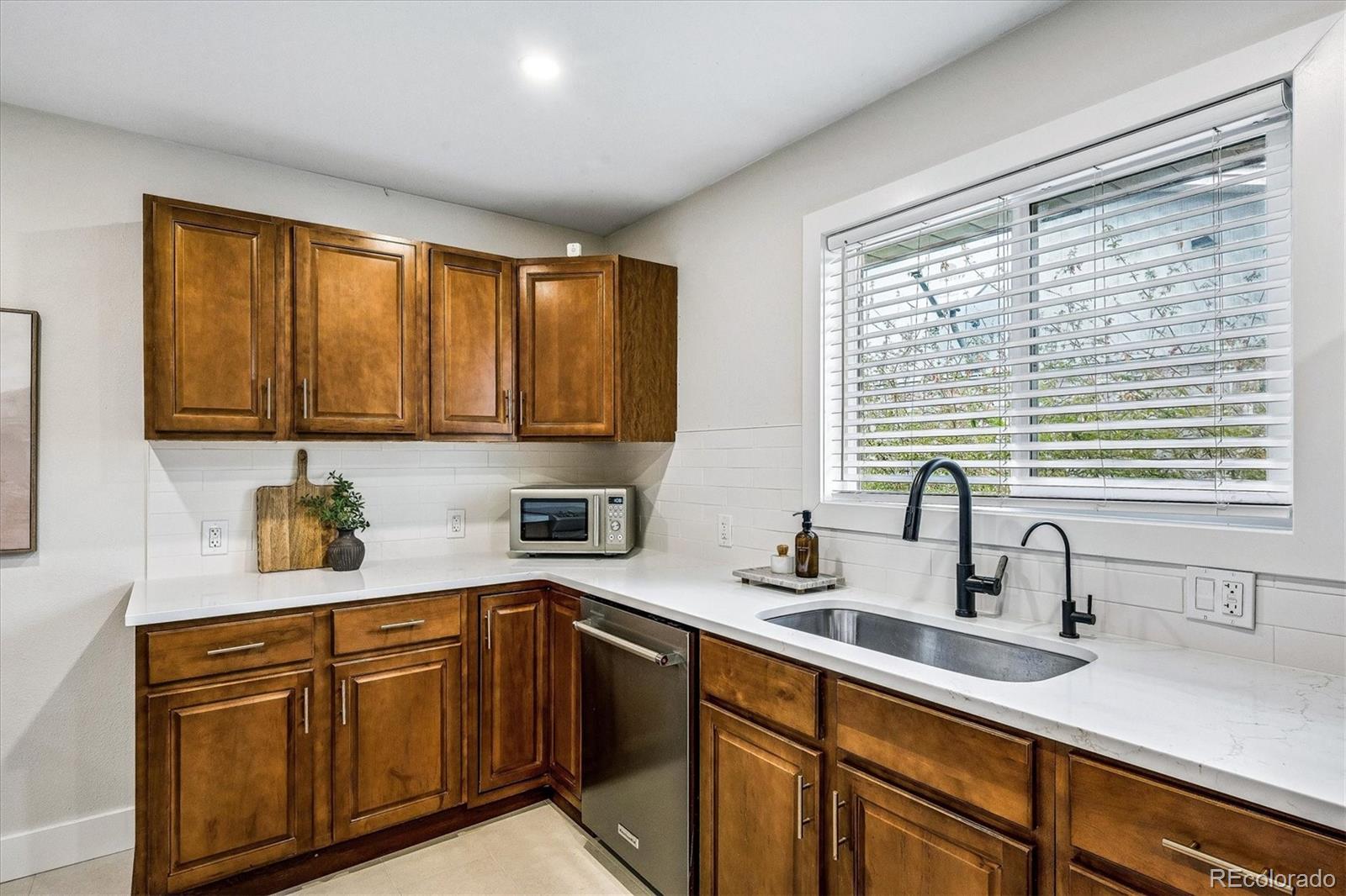 MLS Image #13 for 846 s jersey street,denver, Colorado