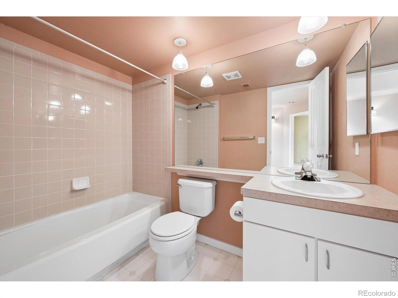 MLS Image #13 for 819  thornwood circle,longmont, Colorado
