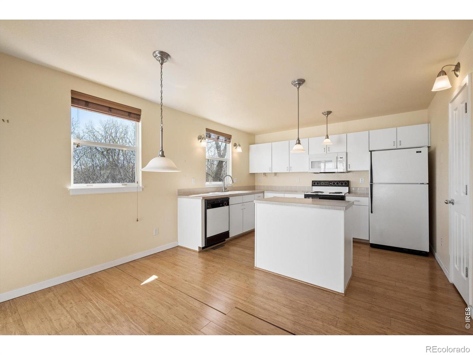 MLS Image #5 for 819  thornwood circle,longmont, Colorado