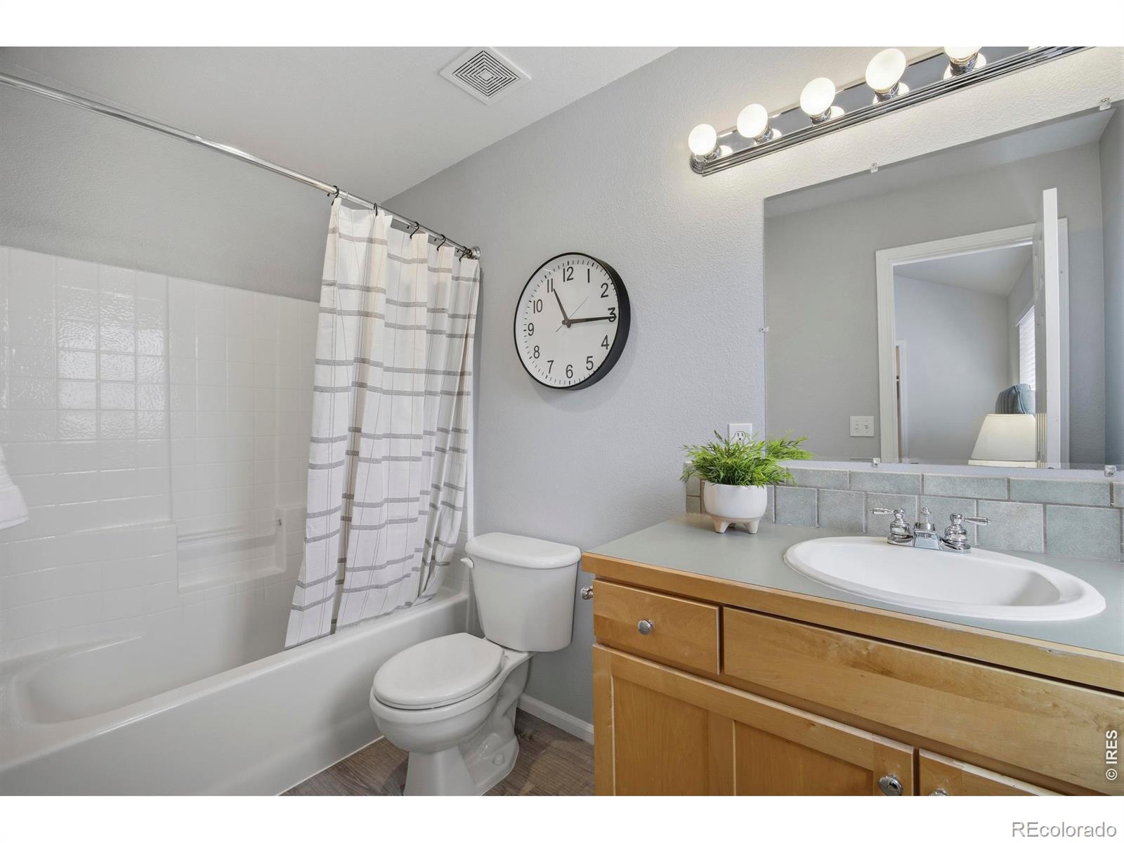 MLS Image #18 for 2908  des moines drive,fort collins, Colorado