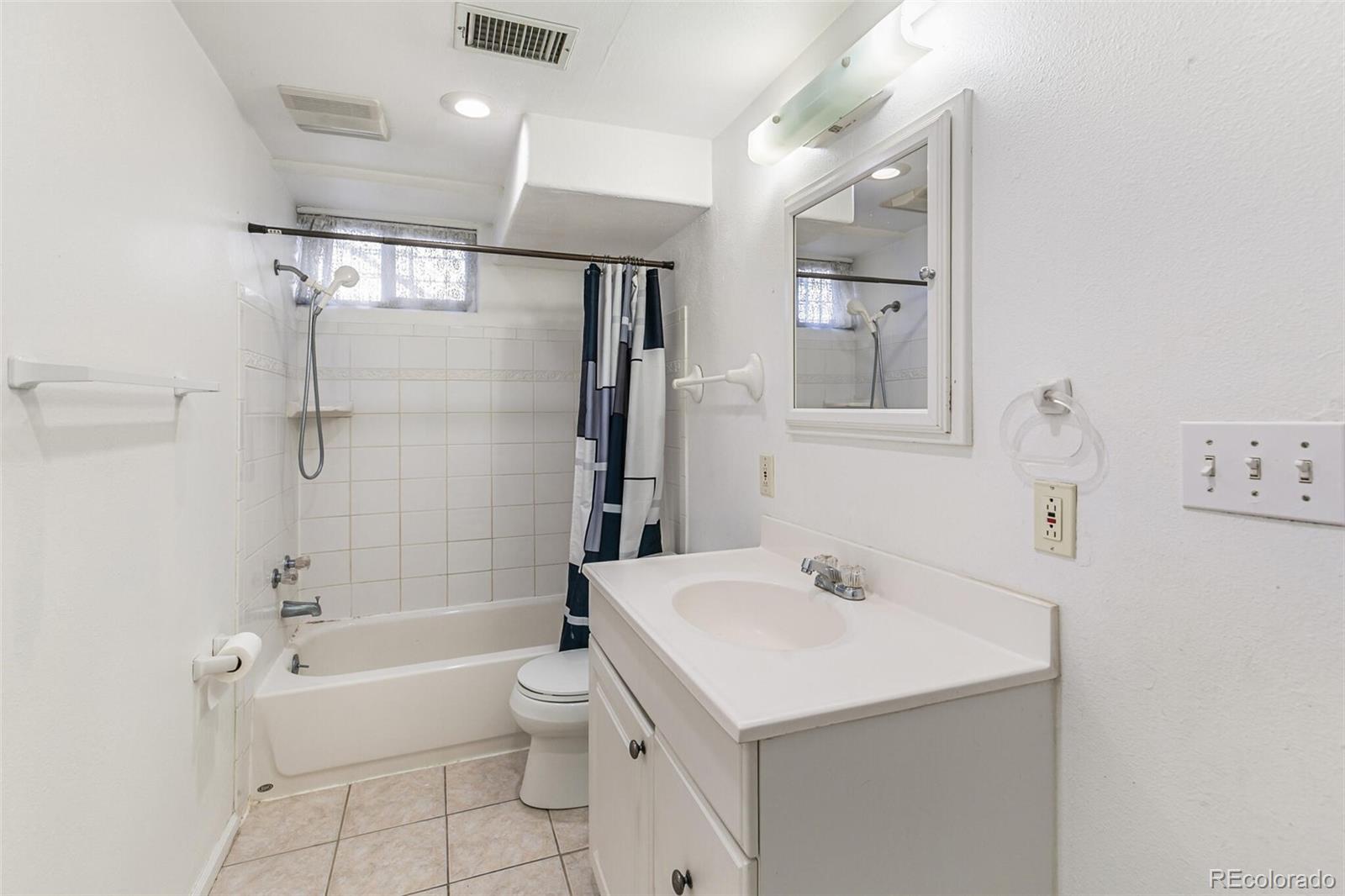 MLS Image #19 for 5525 s elmwood street,littleton, Colorado