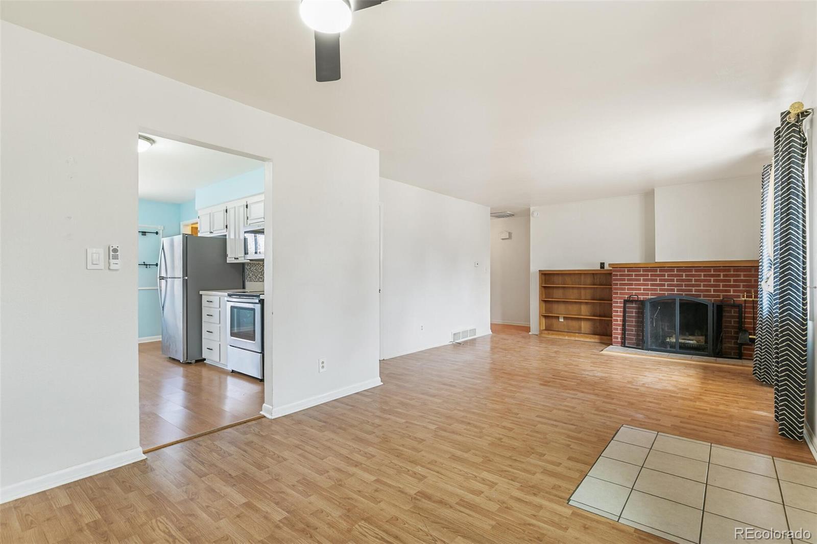 MLS Image #3 for 5525 s elmwood street,littleton, Colorado