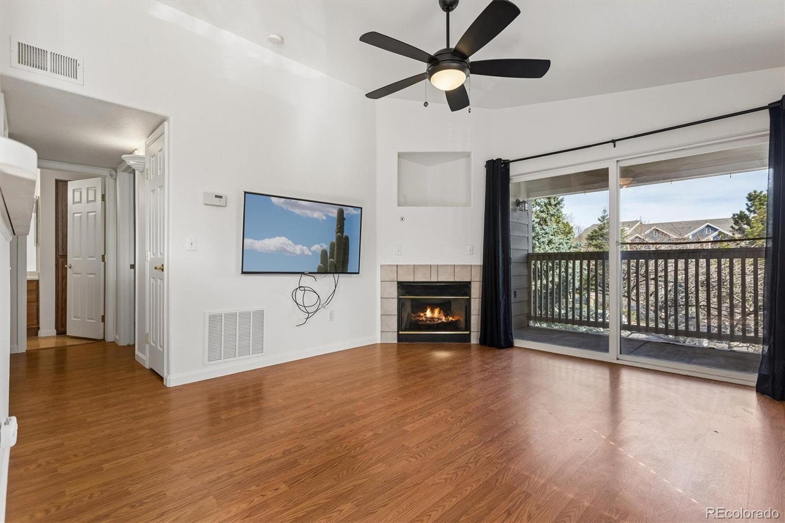 MLS Image #2 for 9991 e idaho circle 204,aurora, Colorado