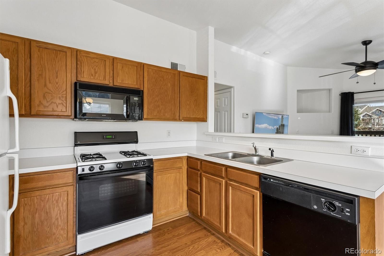 MLS Image #6 for 9991 e idaho circle 204,aurora, Colorado