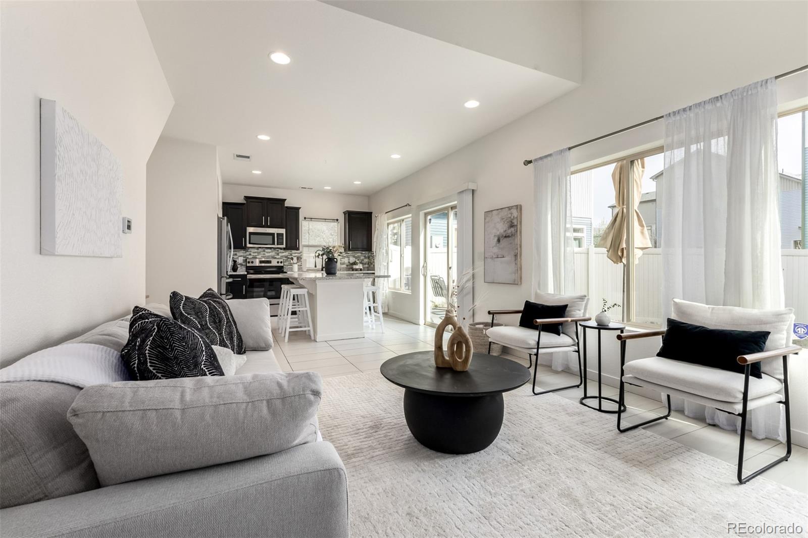 MLS Image #5 for 19090 e 55th avenue,denver, Colorado