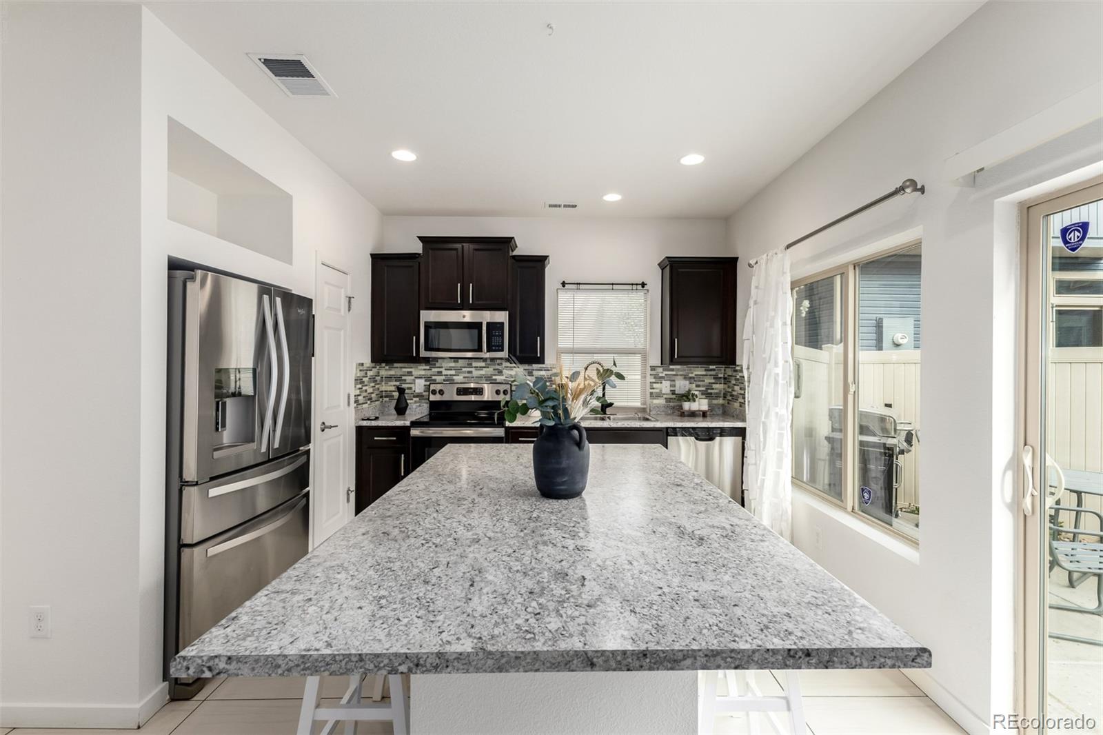 MLS Image #7 for 19090 e 55th avenue,denver, Colorado