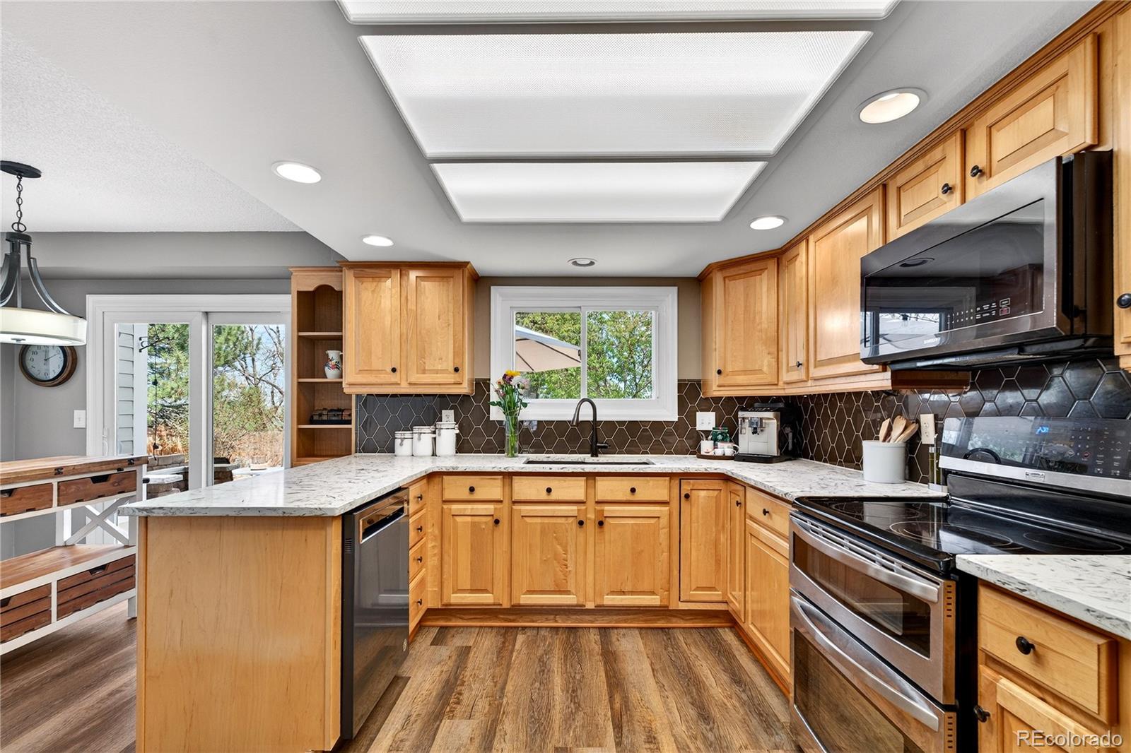 MLS Image #6 for 871 w kettle avenue,littleton, Colorado