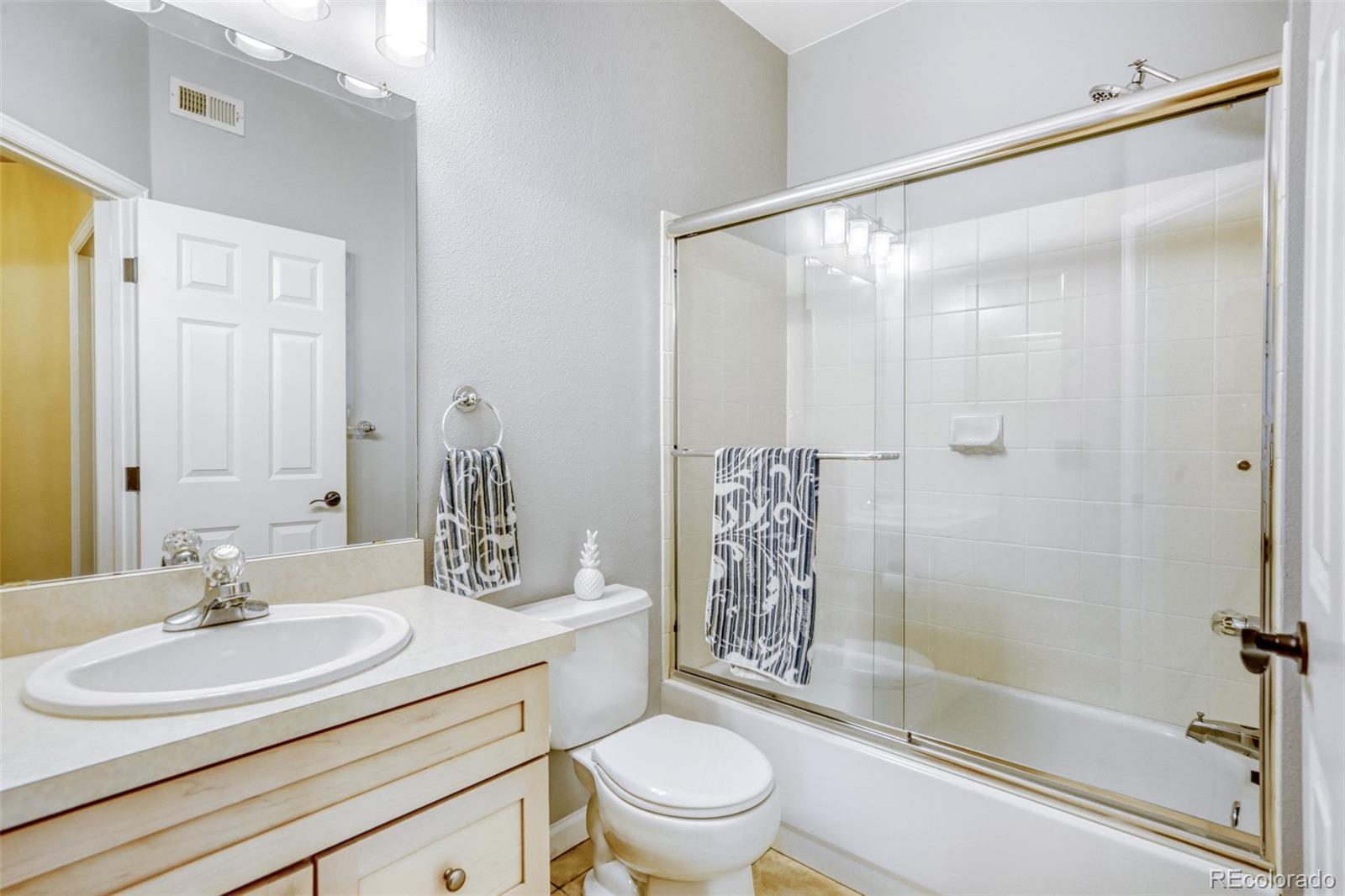 MLS Image #21 for 1200  cherokee street 105,denver, Colorado