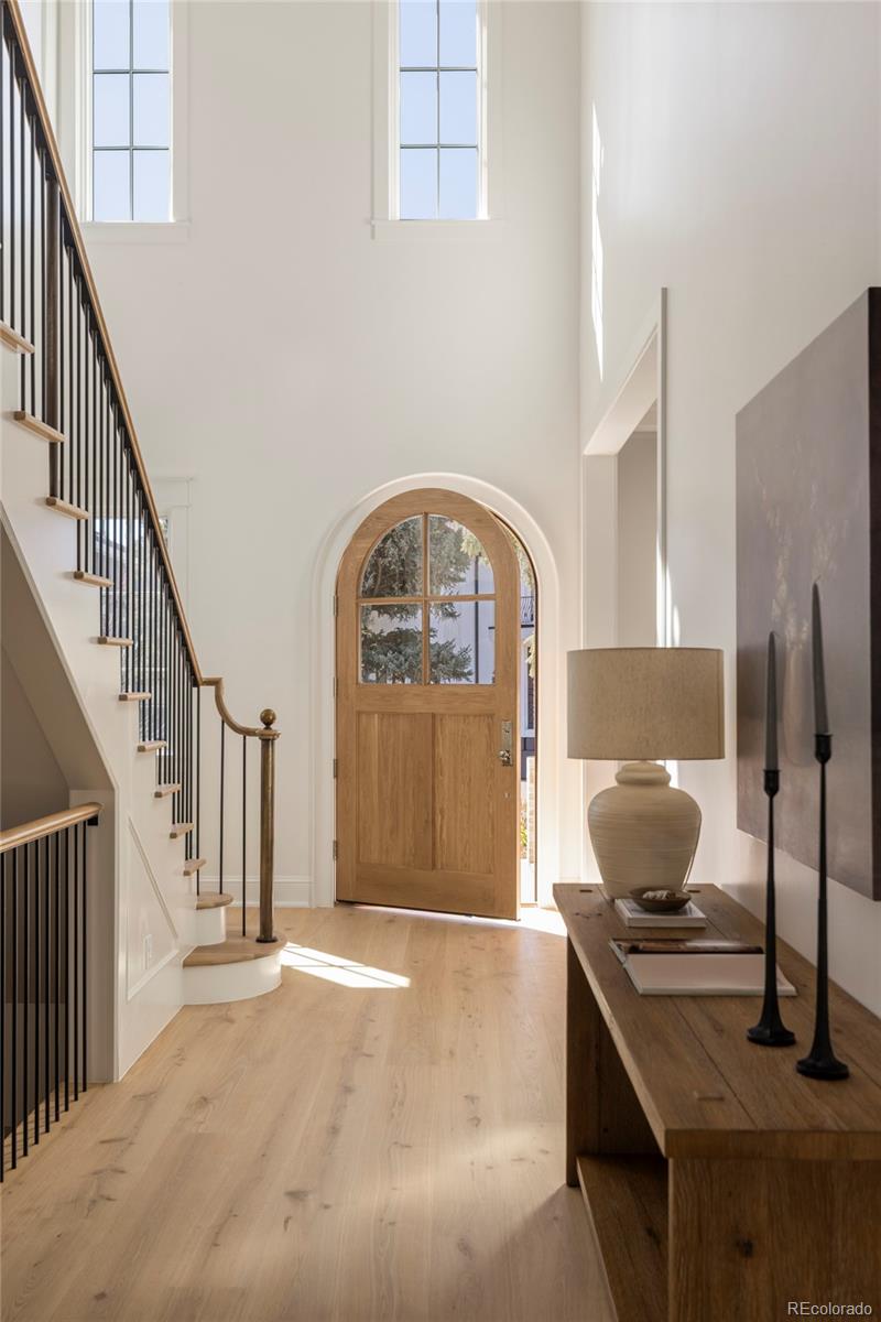 MLS Image #6 for 2400 s monroe street,denver, Colorado