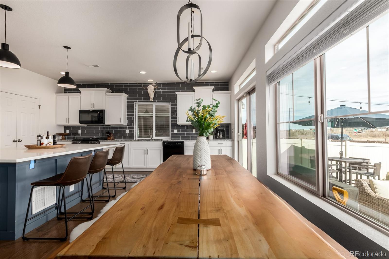 MLS Image #10 for 5392  walden court,denver, Colorado