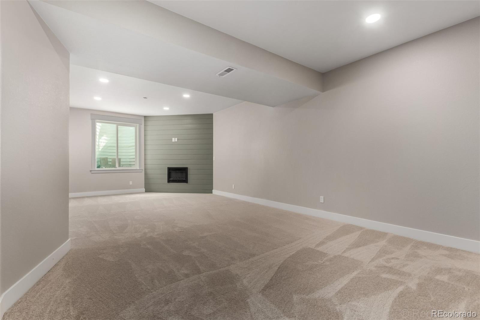 MLS Image #29 for 5392  walden court,denver, Colorado