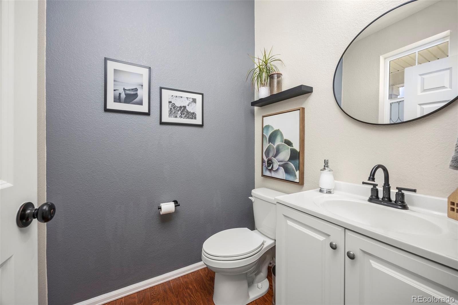 MLS Image #11 for 119 s oak hill court,aurora, Colorado