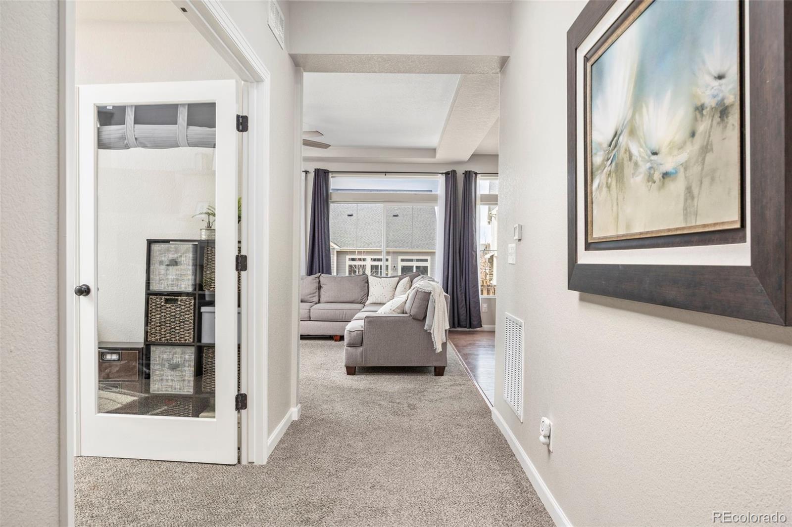 MLS Image #3 for 119 s oak hill court,aurora, Colorado
