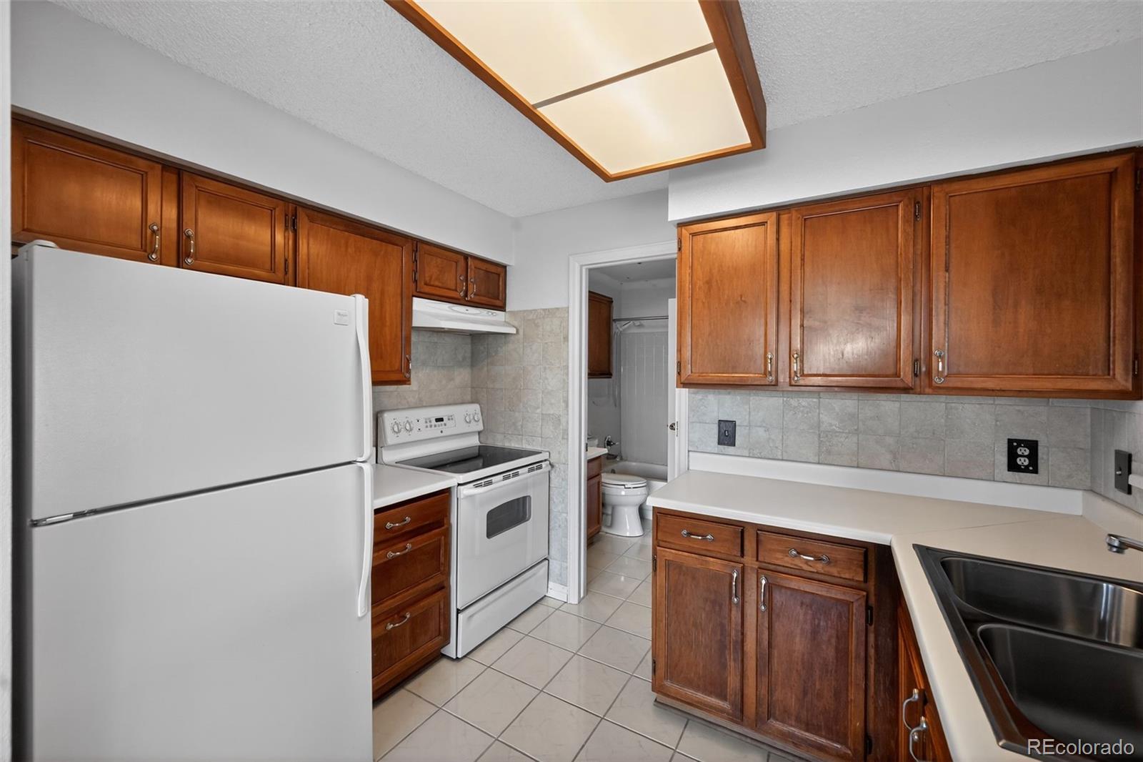 MLS Image #10 for 13732 e lehigh avenue a,aurora, Colorado