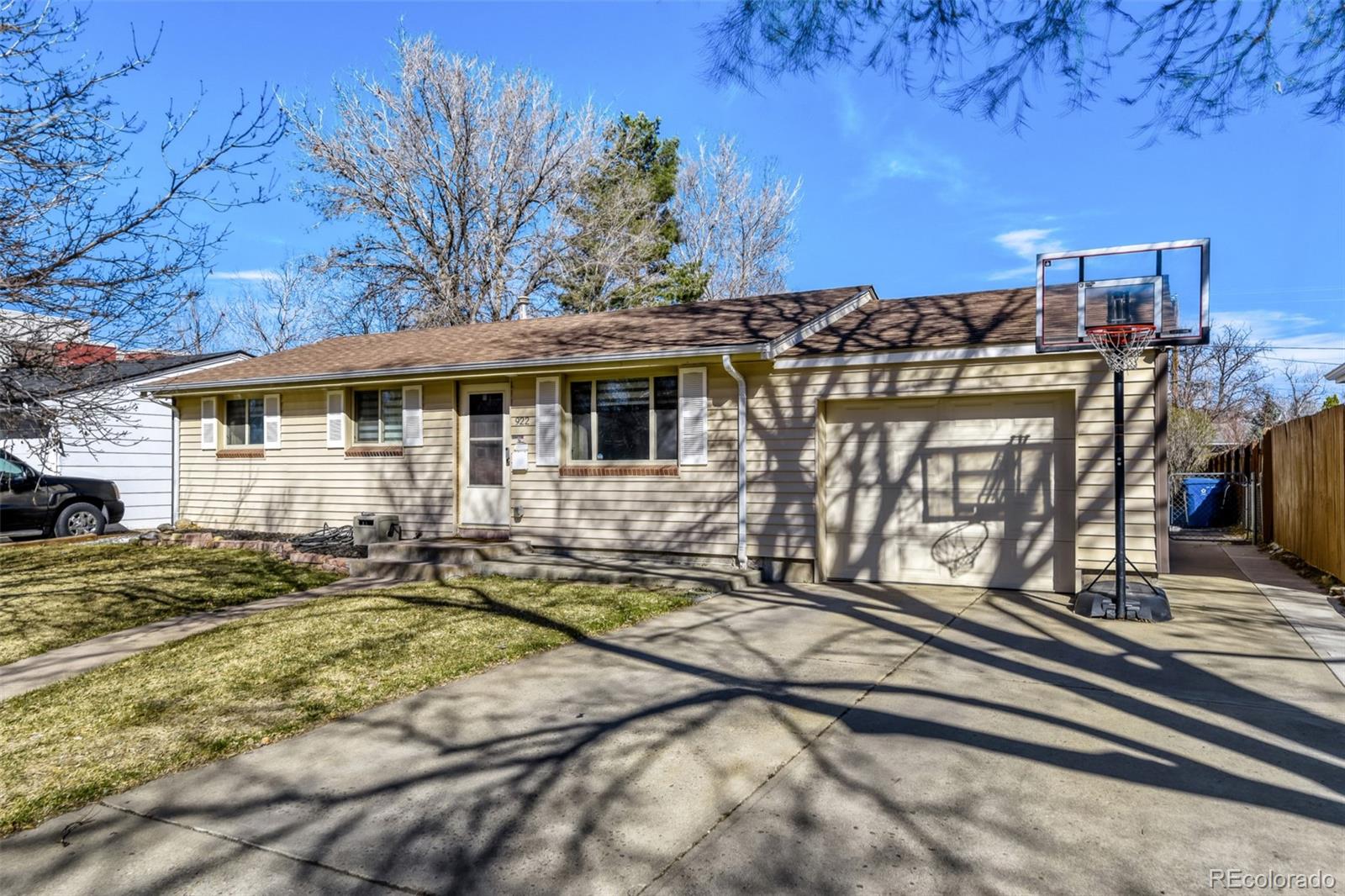 MLS Image #0 for 922 s ironton street,aurora, Colorado