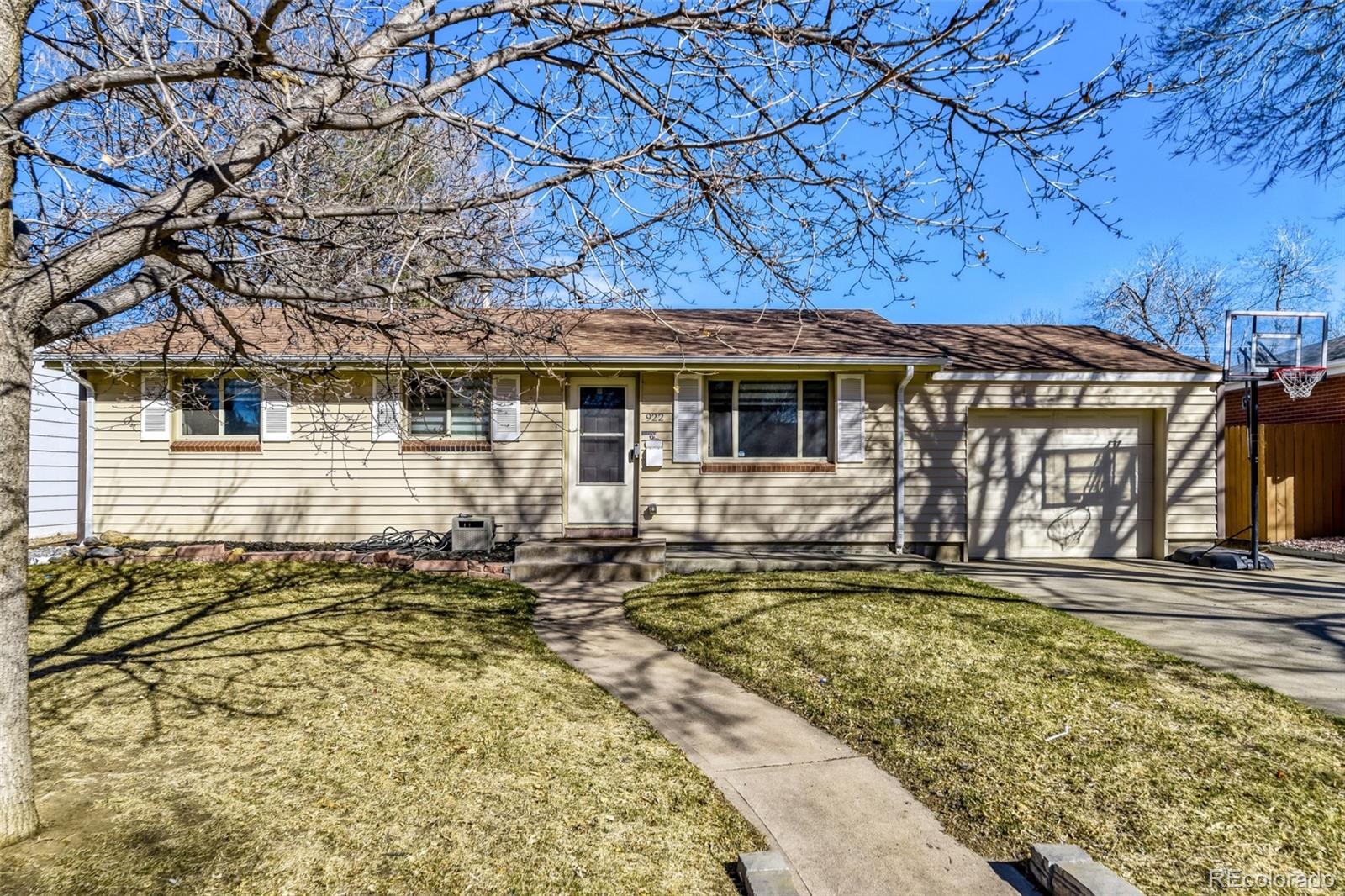 MLS Image #1 for 922 s ironton street,aurora, Colorado