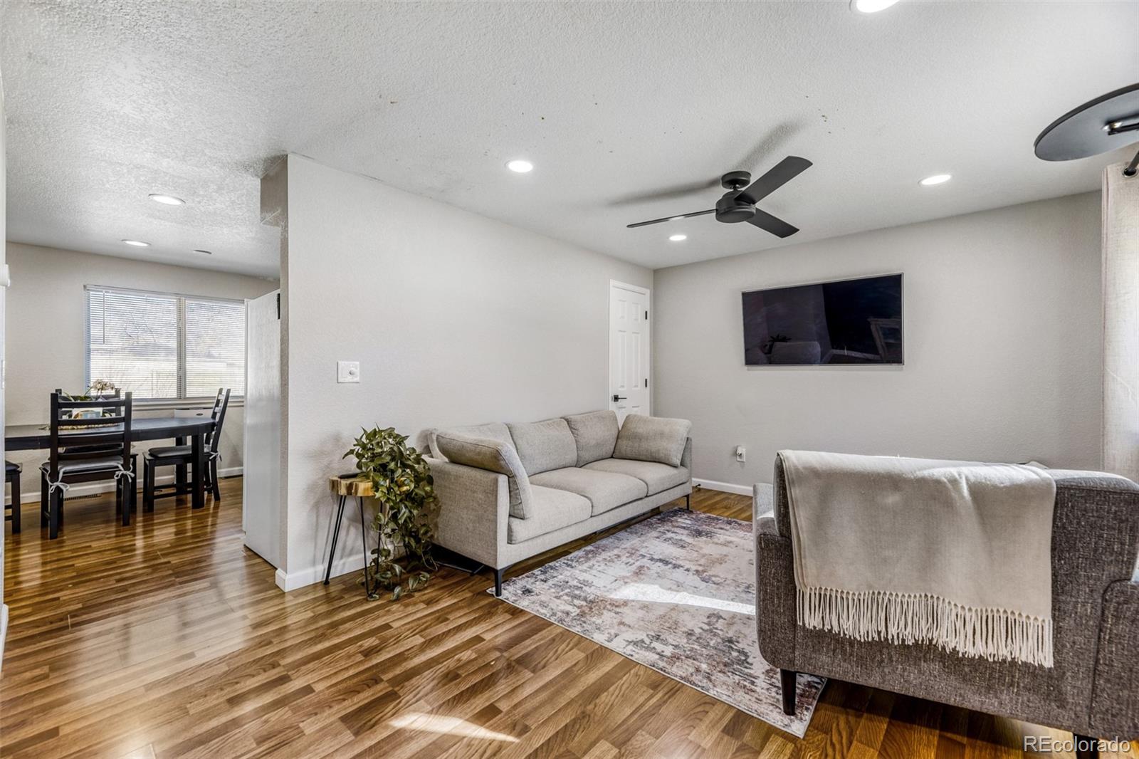MLS Image #7 for 922 s ironton street,aurora, Colorado