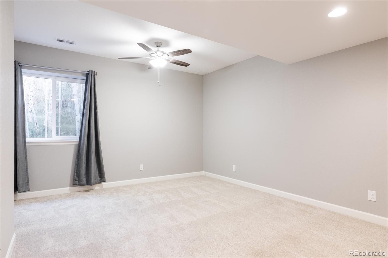 MLS Image #26 for 5811  boston court,denver, Colorado