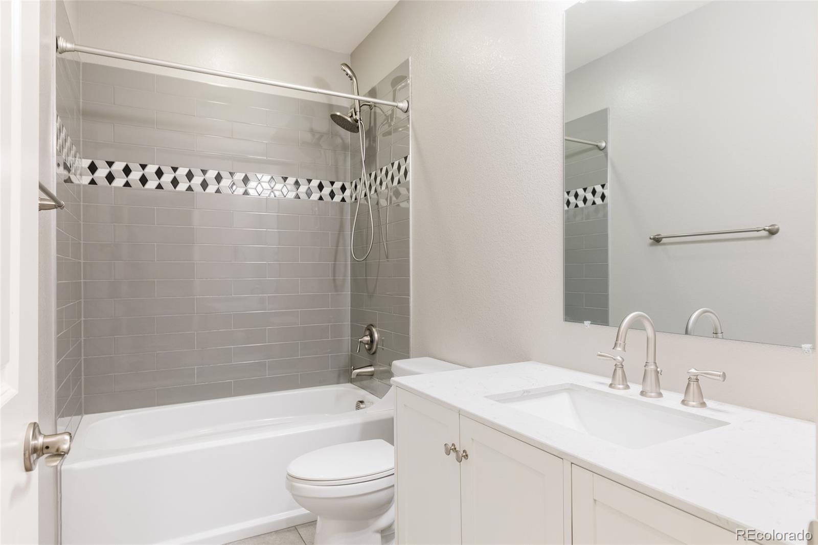 MLS Image #27 for 5811  boston court,denver, Colorado