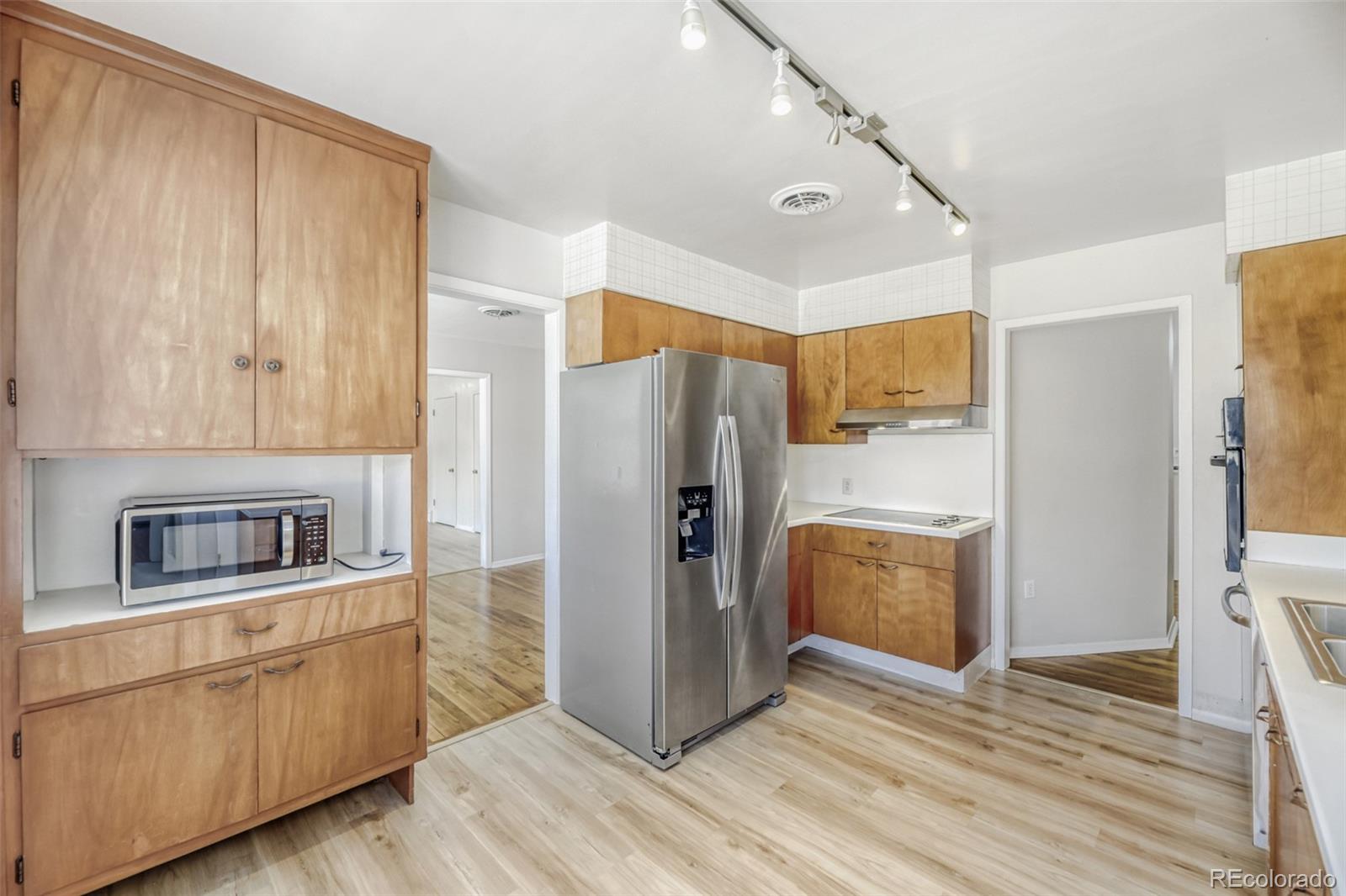 MLS Image #6 for 2466 s krameria street,denver, Colorado