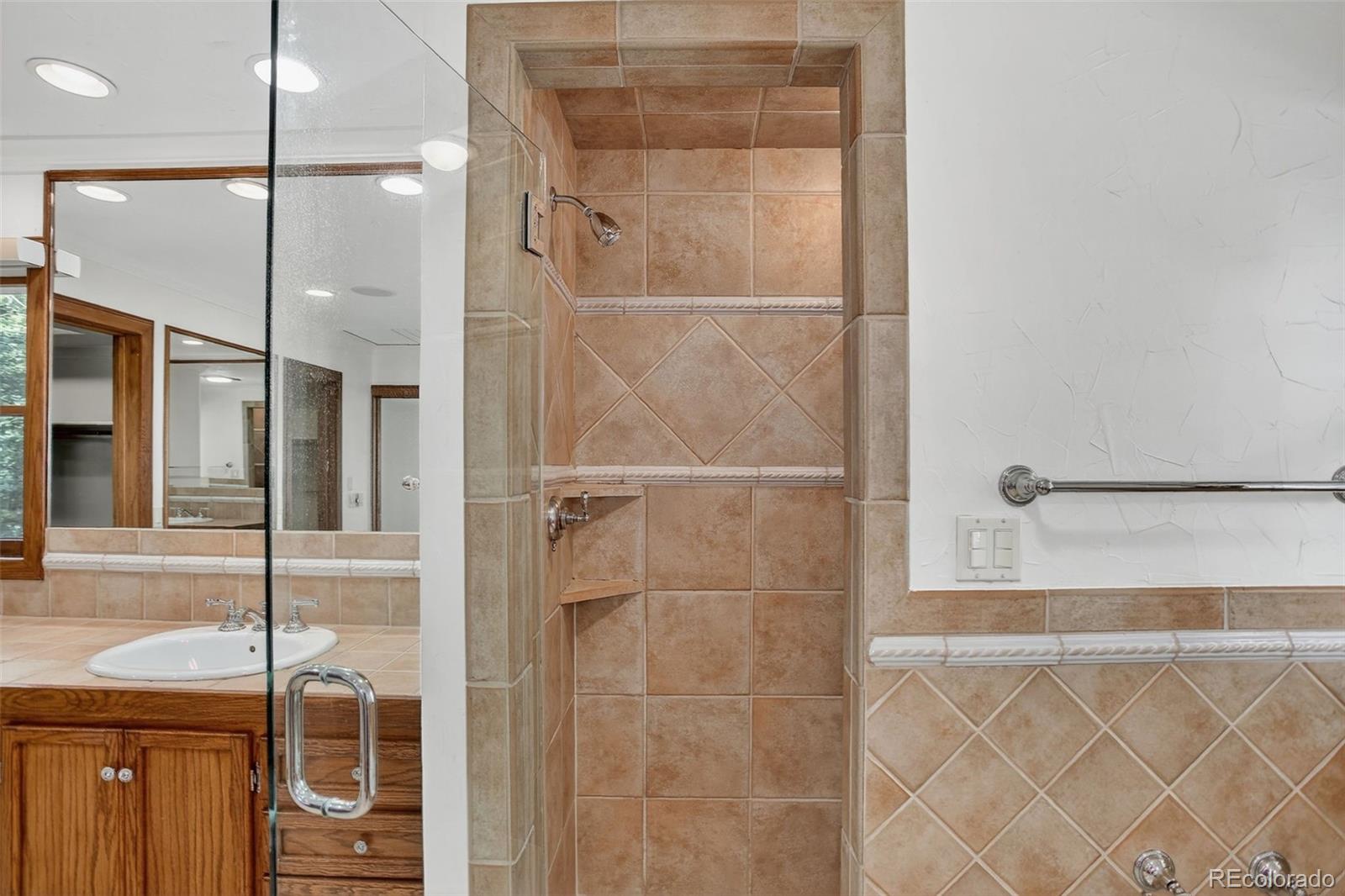 MLS Image #18 for 4600 s university boulevard,englewood, Colorado