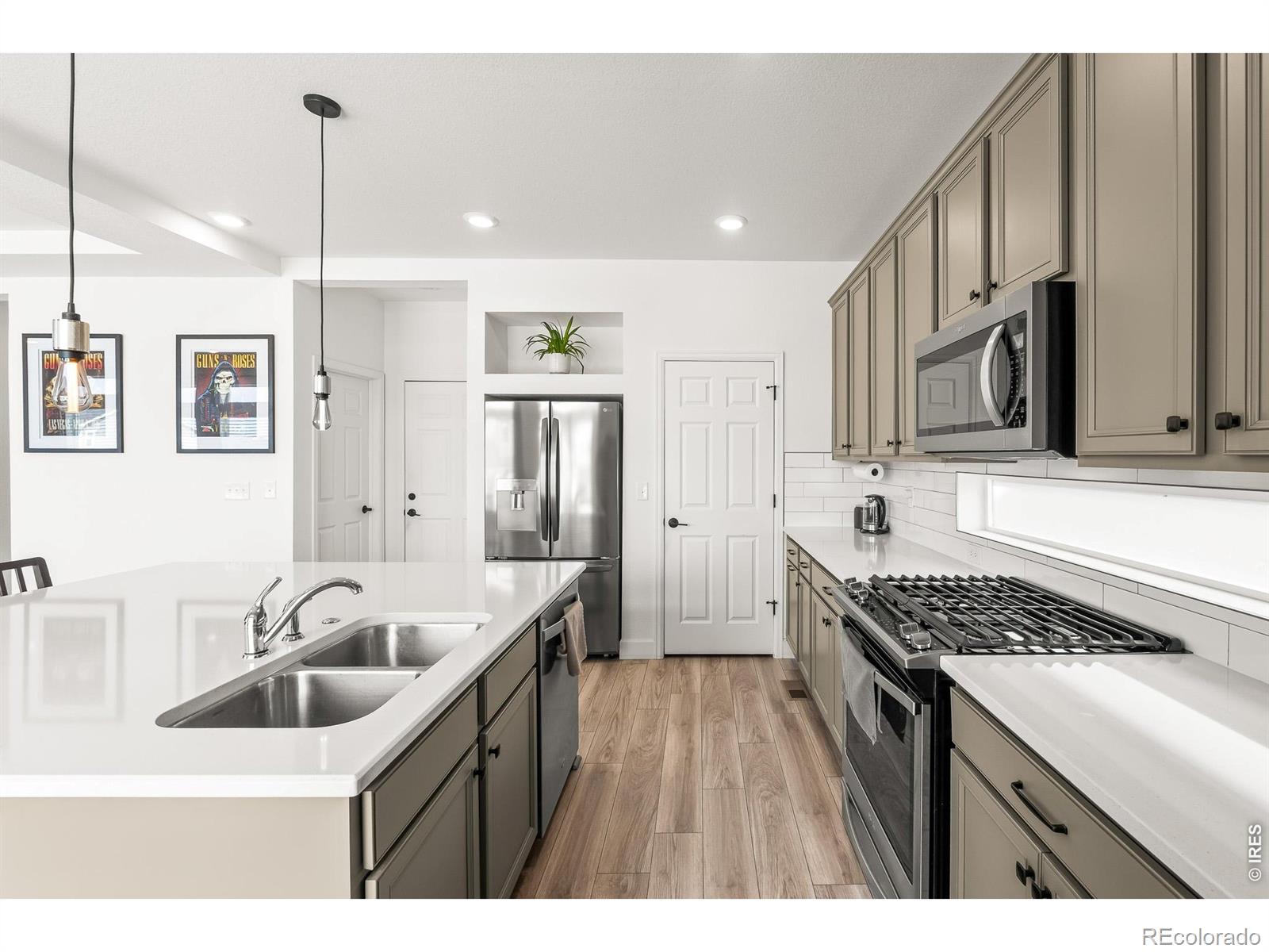 MLS Image #14 for 10953  memphis street,commerce city, Colorado