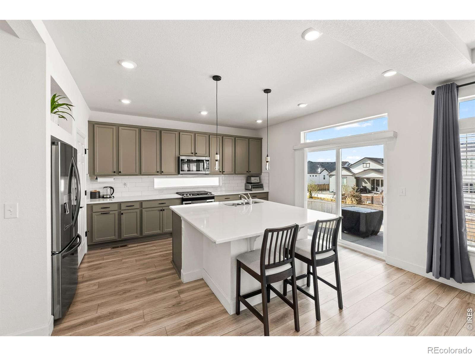 MLS Image #2 for 10953  memphis street,commerce city, Colorado