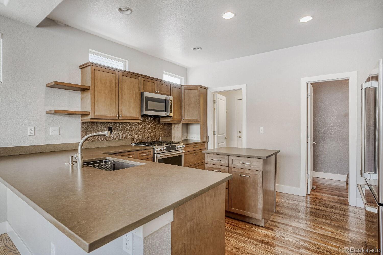 MLS Image #12 for 7823 e bayaud avenue,denver, Colorado