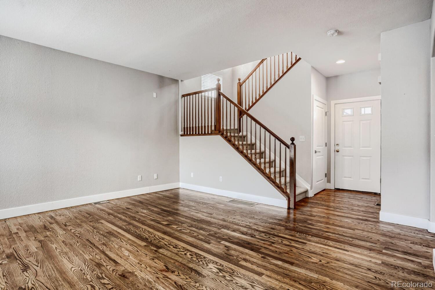 MLS Image #6 for 7823 e bayaud avenue,denver, Colorado