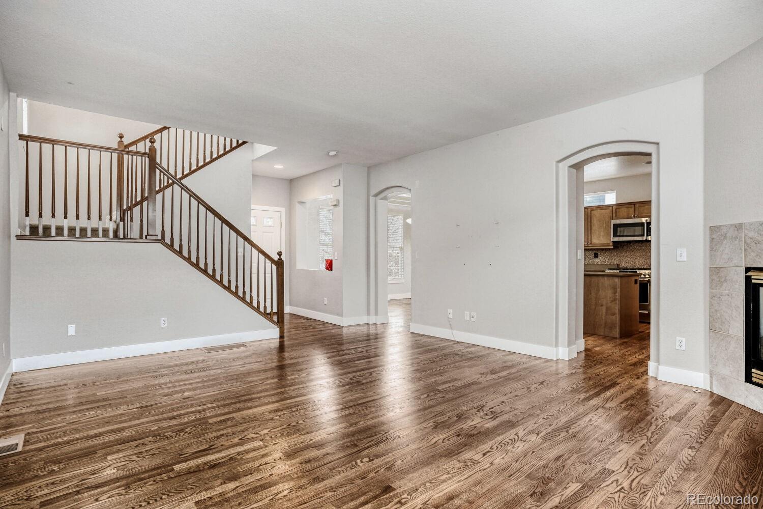 MLS Image #7 for 7823 e bayaud avenue,denver, Colorado