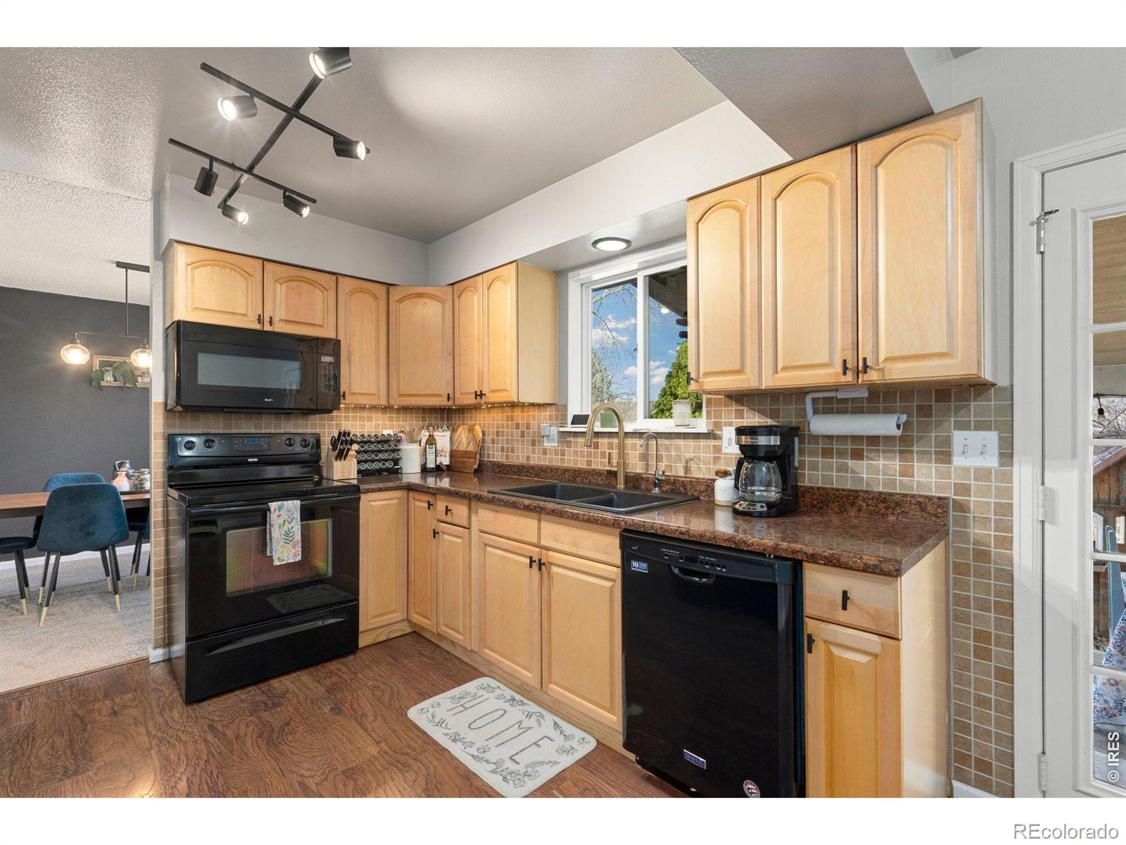 MLS Image #12 for 412  park place,fort collins, Colorado