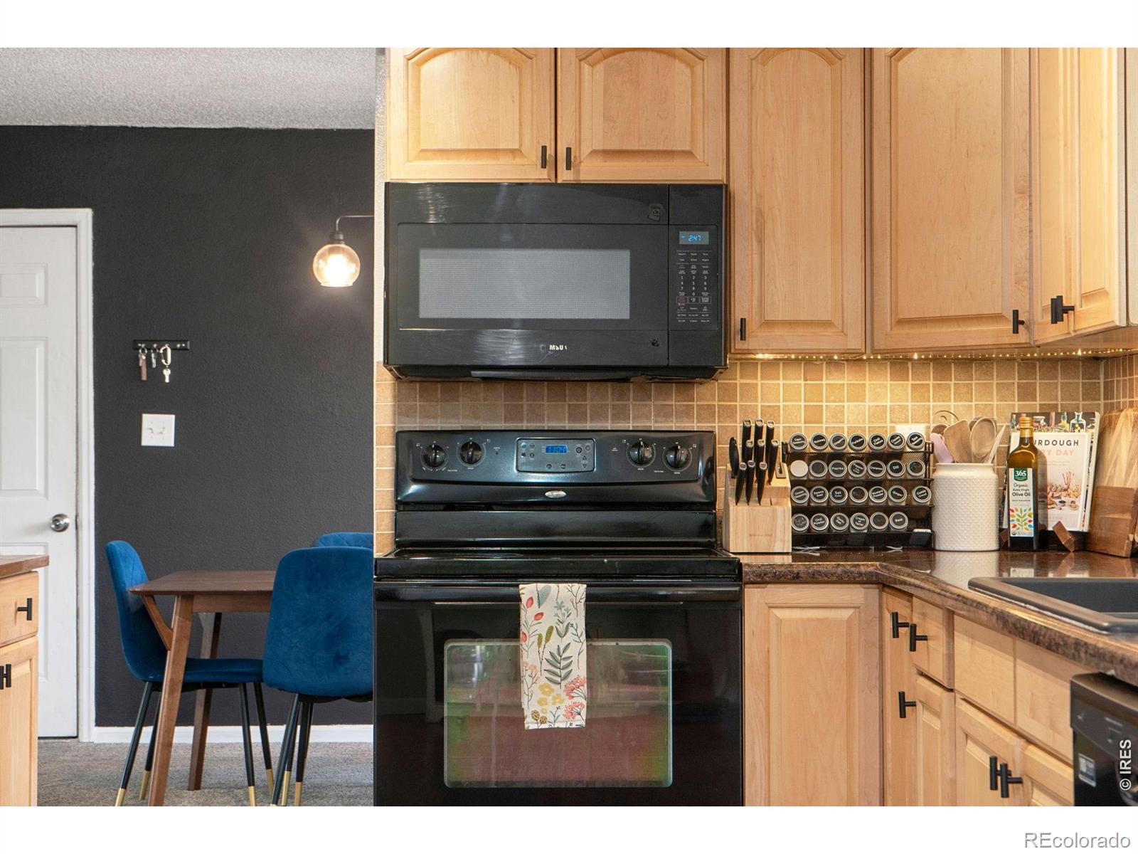 MLS Image #15 for 412  park place,fort collins, Colorado