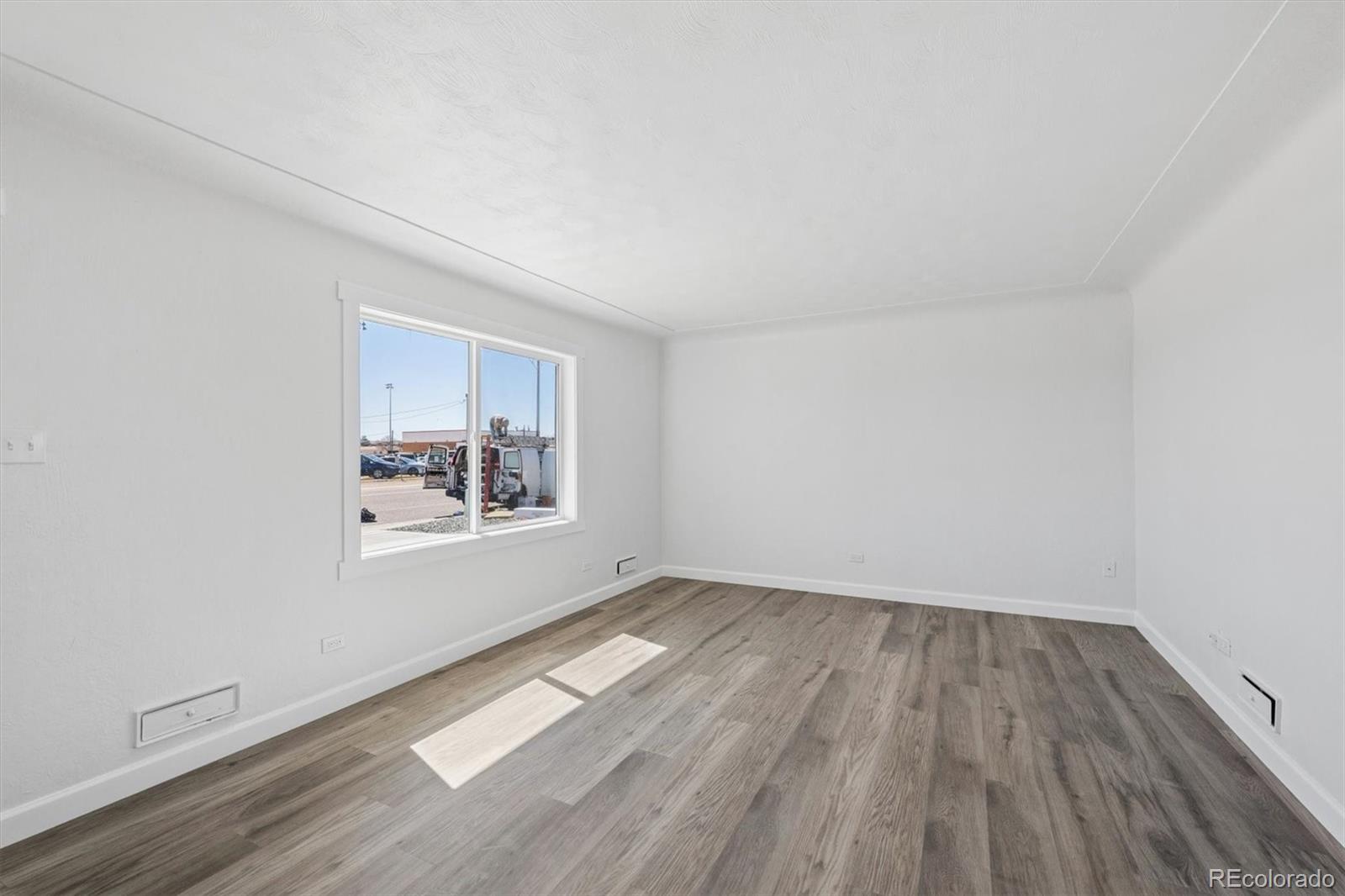 MLS Image #4 for 999  skeel street,brighton, Colorado