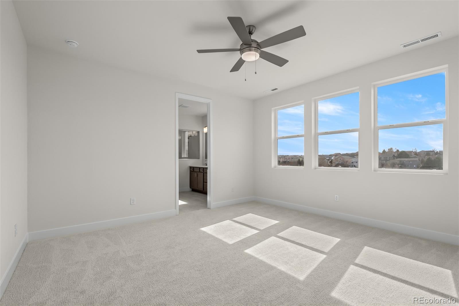 MLS Image #15 for 4545  peak crest view,colorado springs, Colorado