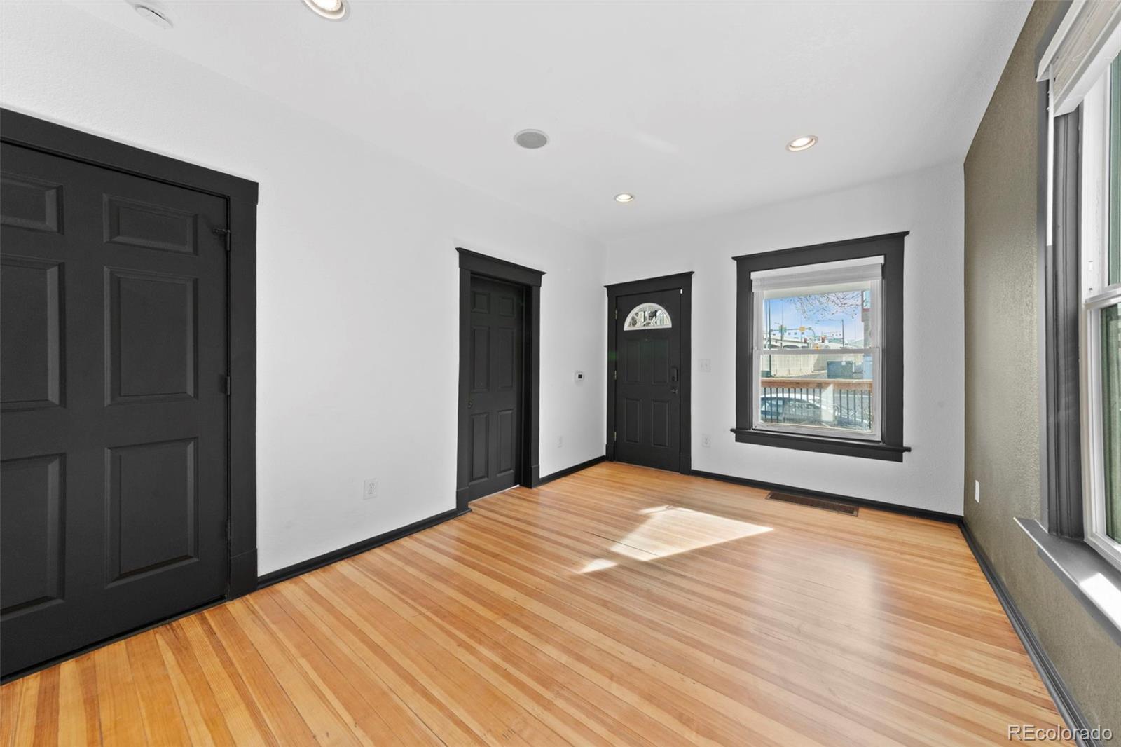 MLS Image #6 for 4539  pearl street,denver, Colorado