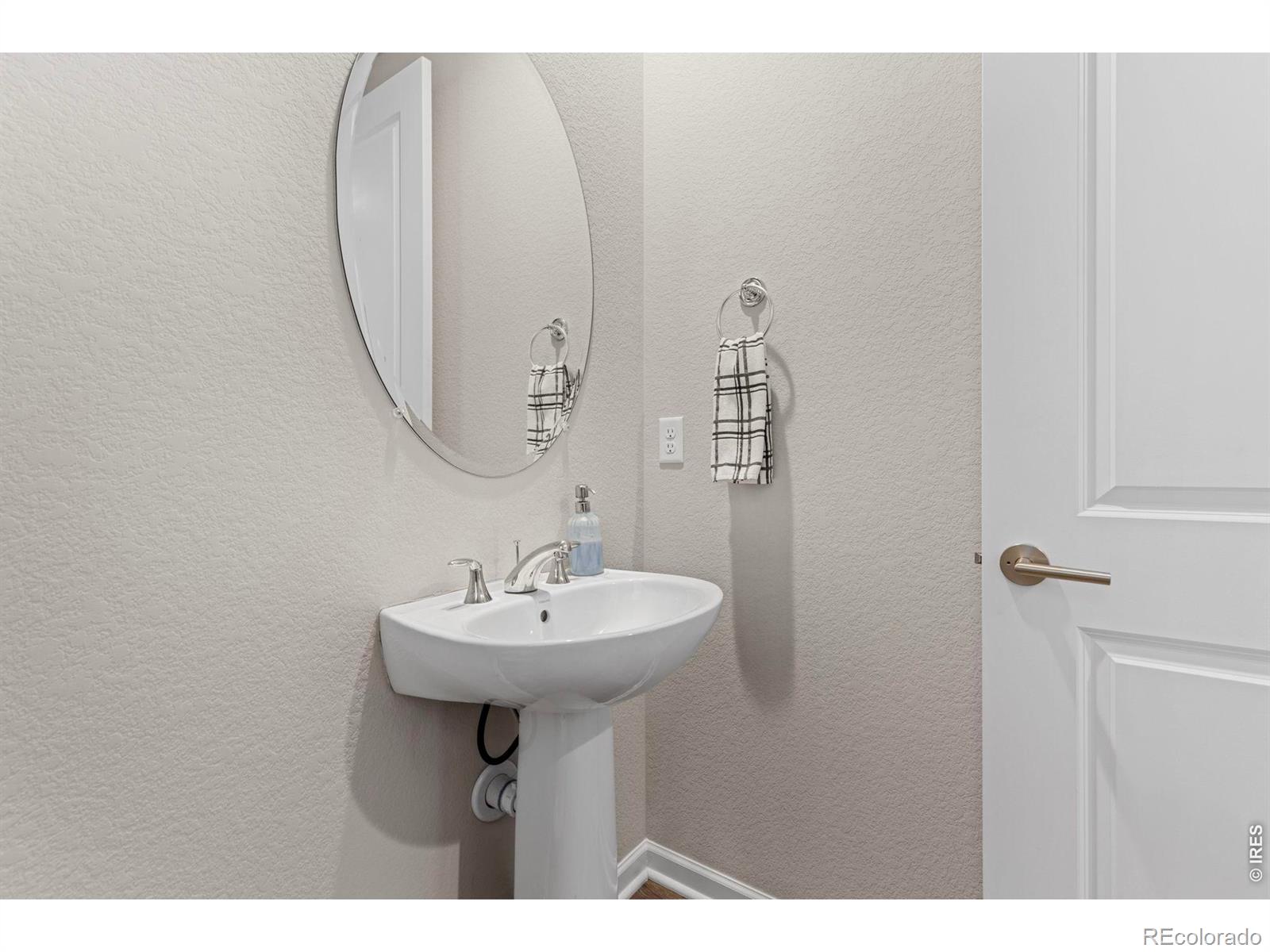 MLS Image #14 for 5043  oakley drive,timnath, Colorado