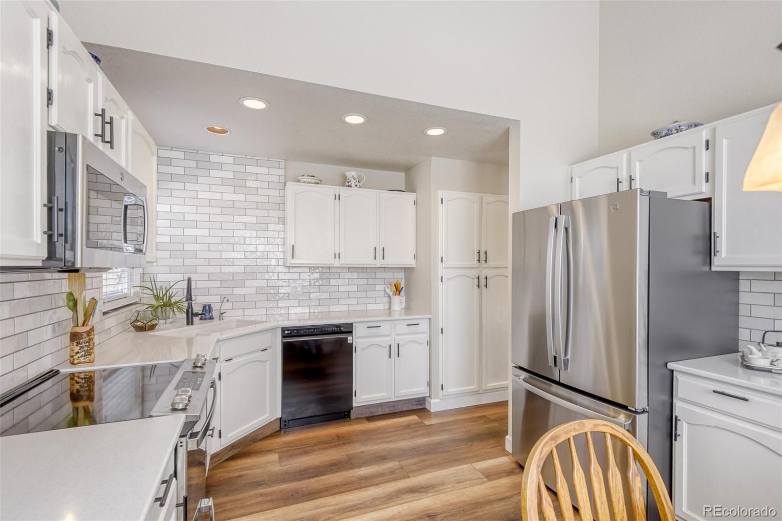 MLS Image #2 for 3755  seramonte drive,highlands ranch, Colorado
