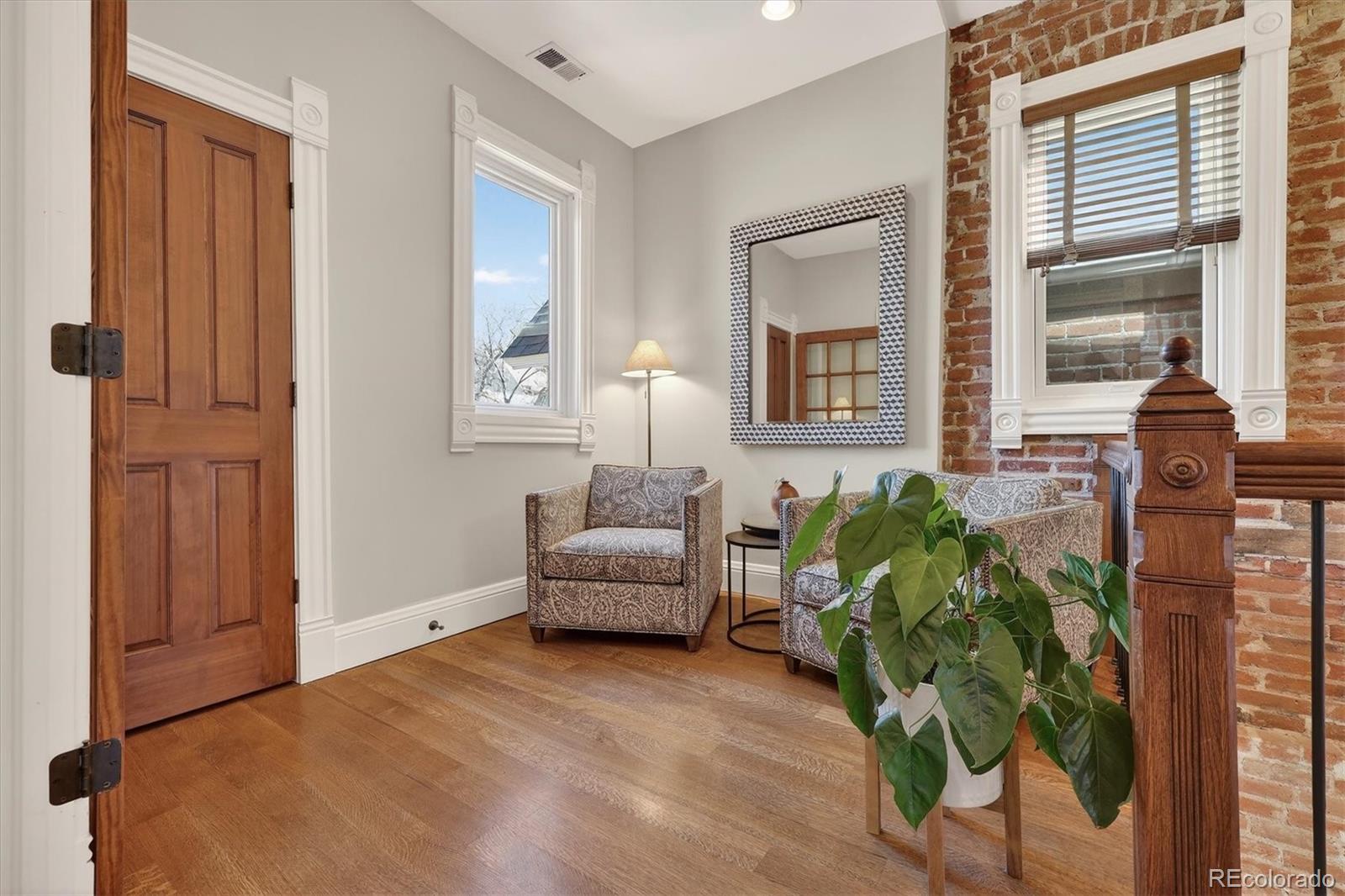 MLS Image #33 for 2329 n emerson street,denver, Colorado