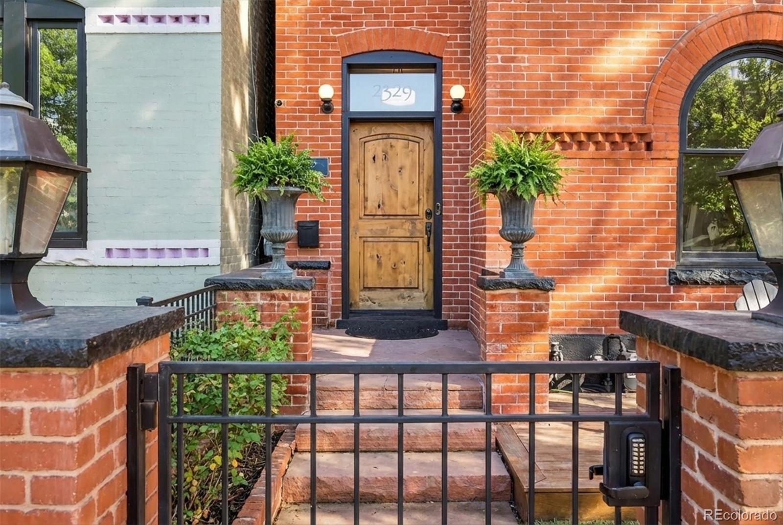 MLS Image #8 for 2329 n emerson street,denver, Colorado